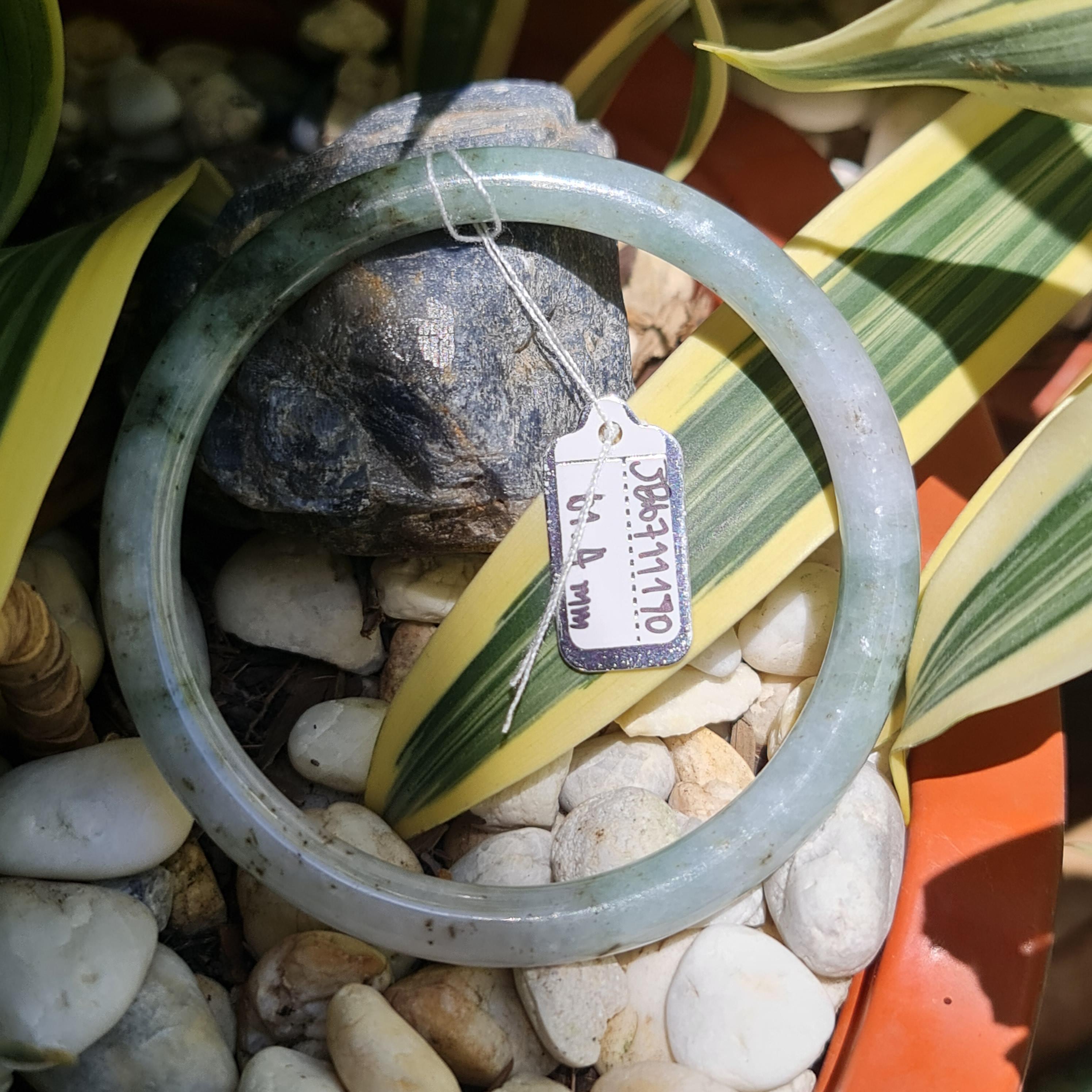 JB6711170 หยก พม่า แท้ Jade กำไลหยก 61.4 มม. (Jadeite bracelet) พม่า (Myanmar)