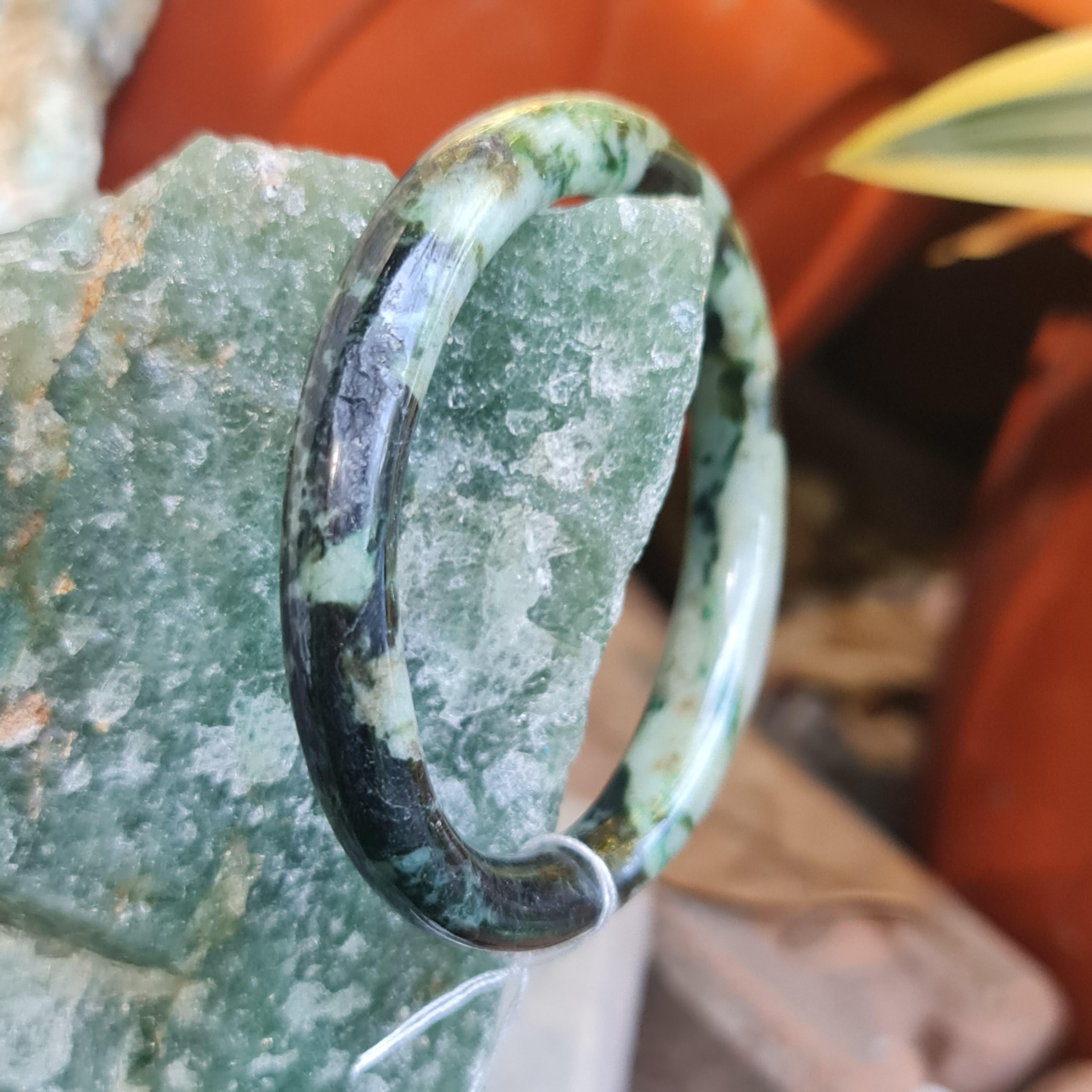 JT6711205 หยก พม่า แท้ Jade กำไลหยก (Jadeite bracelet) พม่า (Myanmar) 50.3 มม.