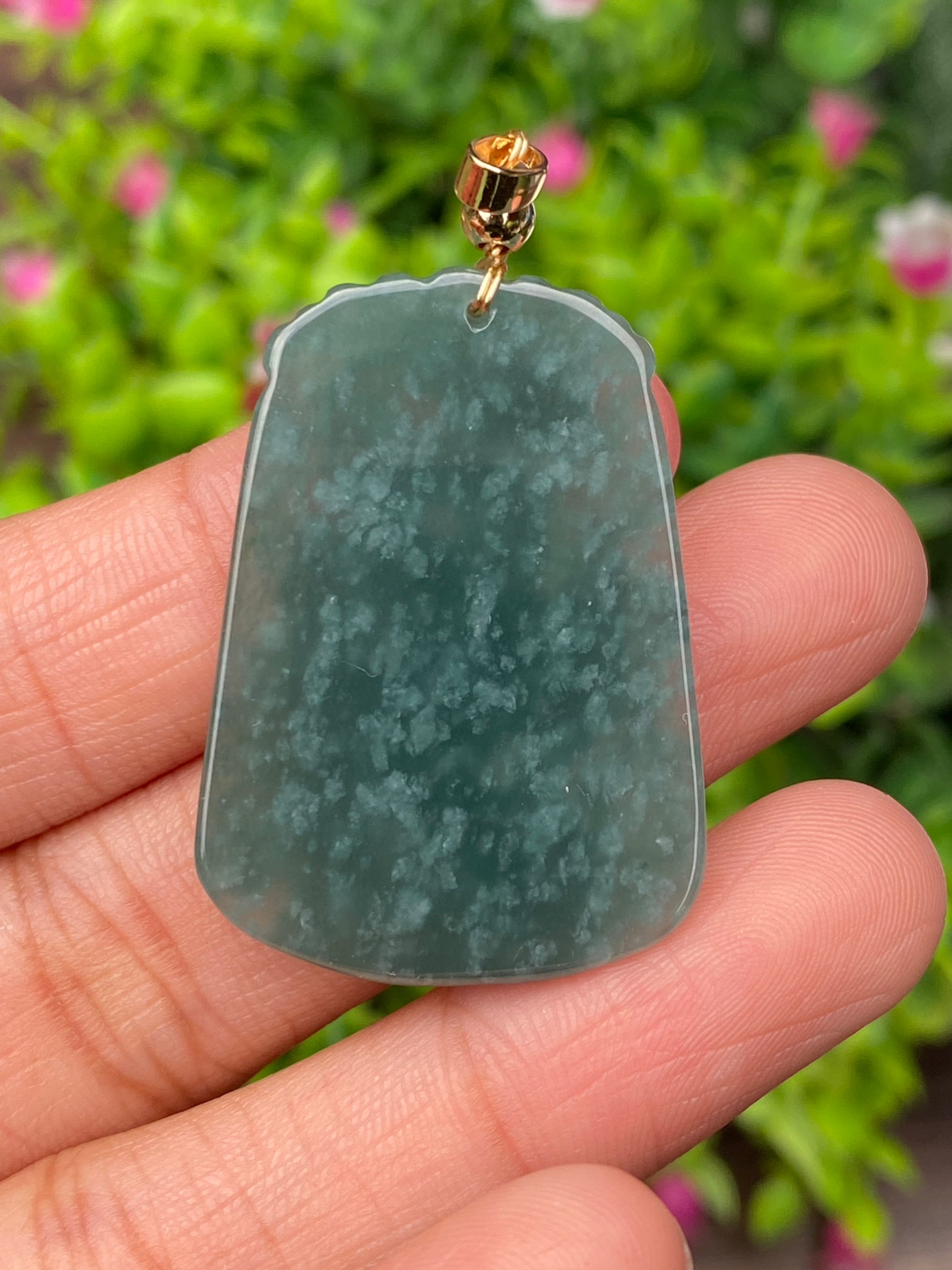 หยก พม่า แท้ จี้หยก (Burmese jadeite) แกะสลักมังกร 44.17 กะรัต (Cts.) หยกแท้ อัญมณีมงคลประจําวันเกิด เครื่องประดับหยก