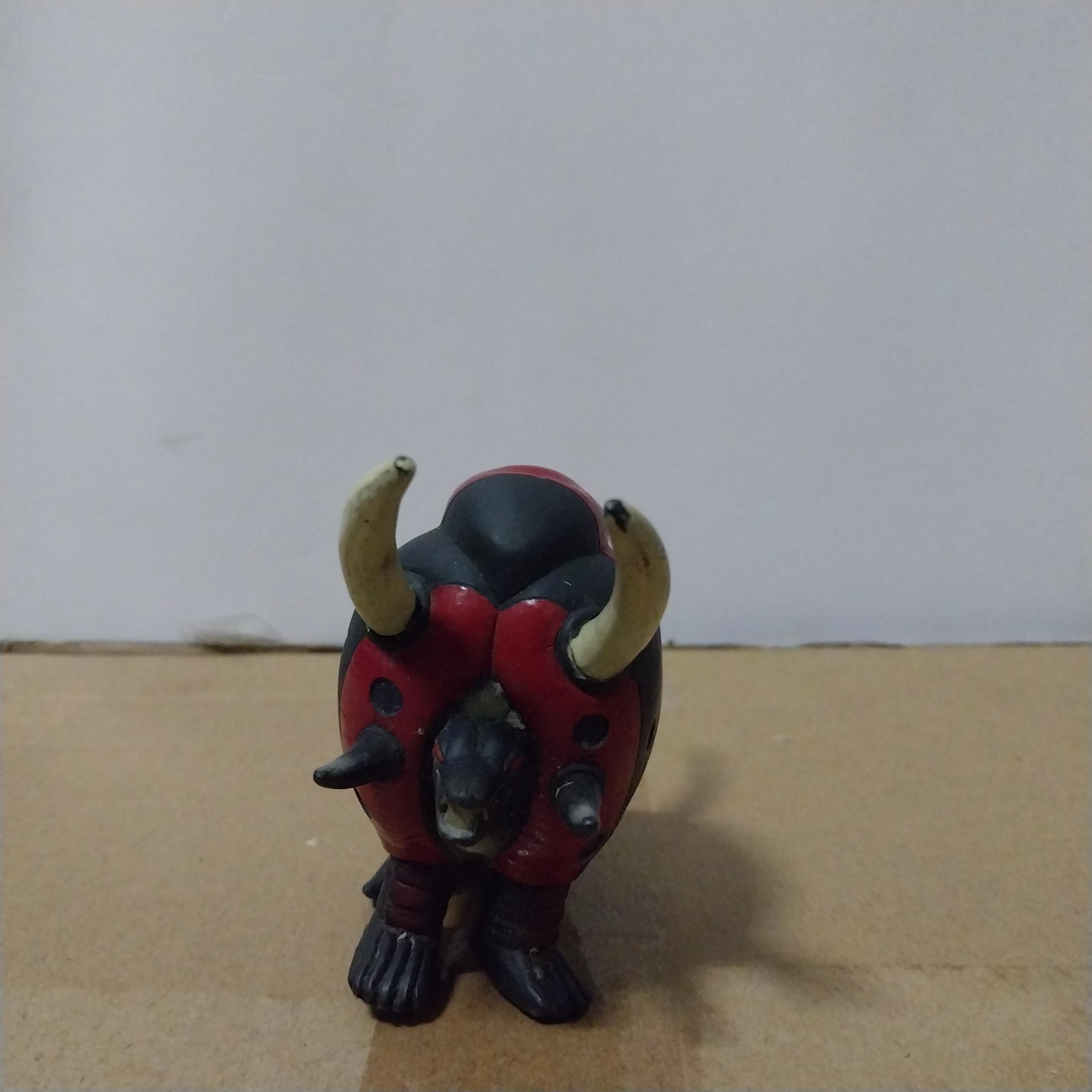 ซอฟ แบล็คเอนด์ ลาสบอส สัตว์ประหลาด จากอุลตร้าแมน เรโอขนาด 4 นิ้ว สูง 3นิ้ว งาน bandai chaina ปี 2002 สภาพดี Soft Monster Black End in series Ultraman Leo