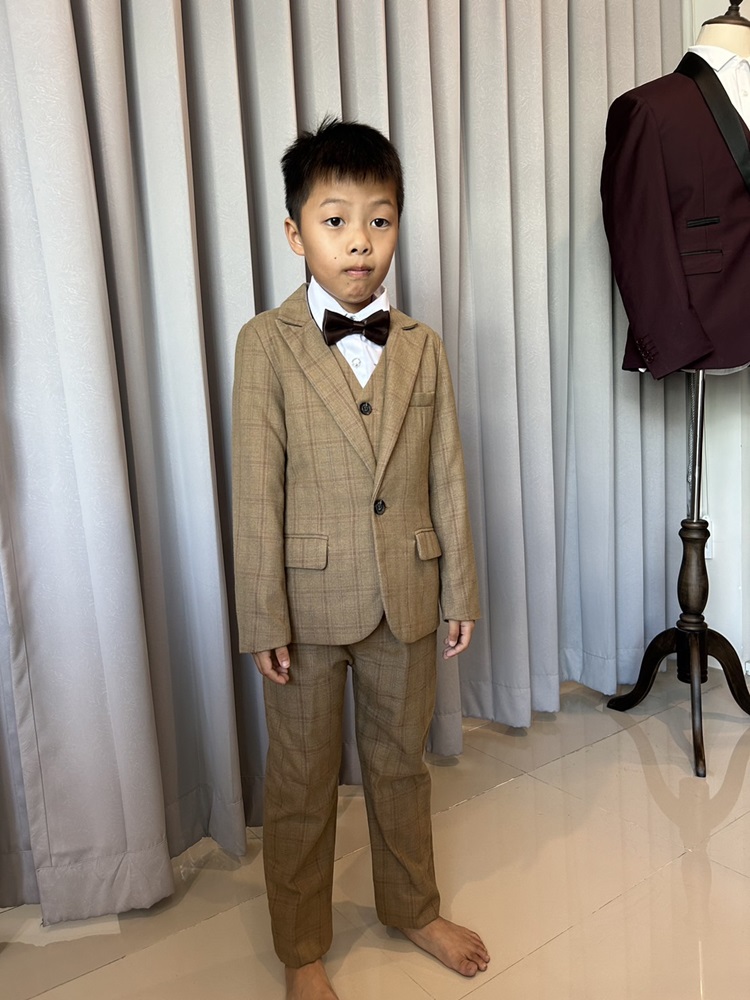 เช่า ชุดสูทเด็กชาย สีน้ำตาลลายตาราง