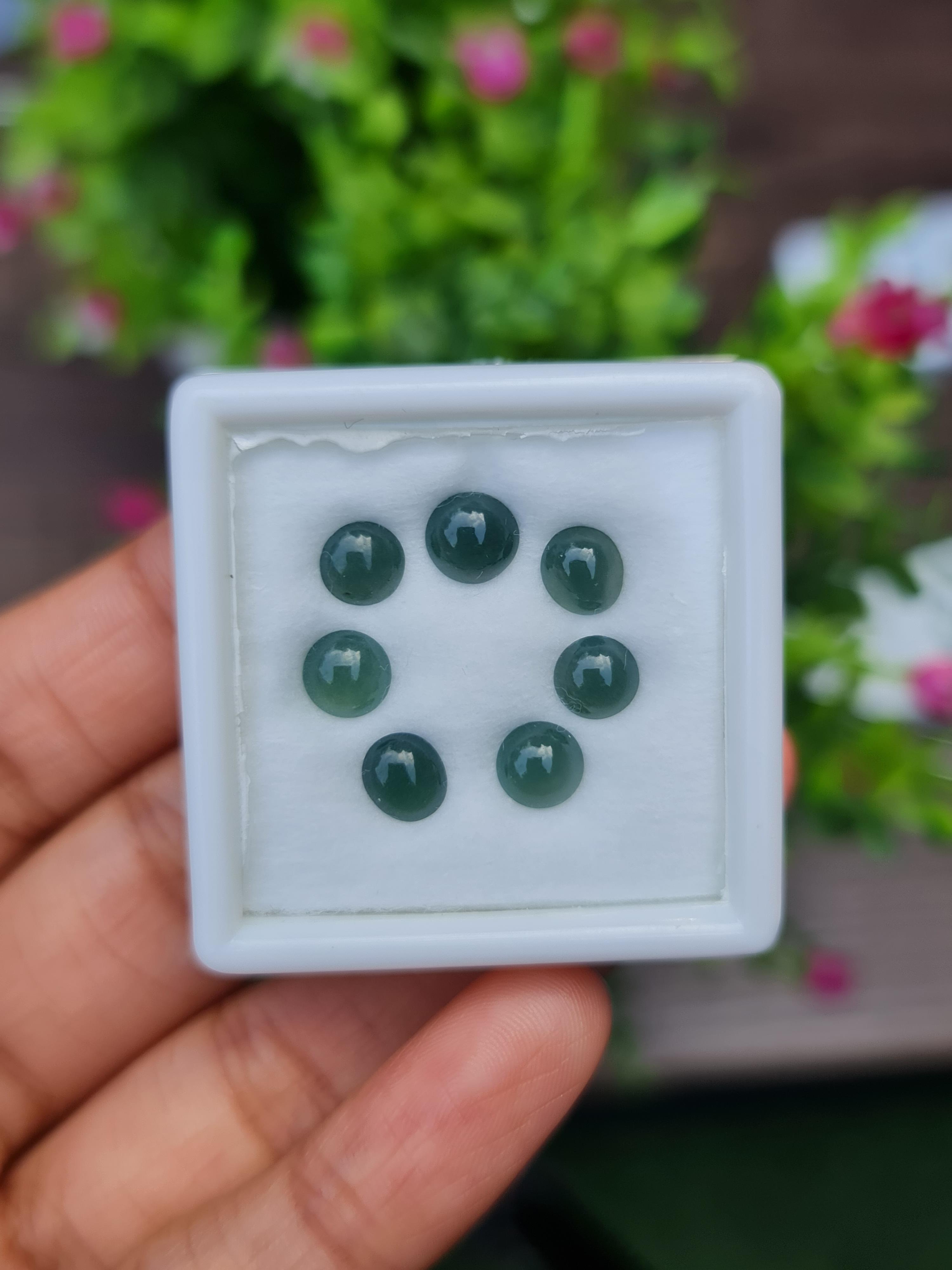 หยกพม่า (Burmese jadeite ) 6 เม็ด 5.12 กะรัต หยกแท้ อัญมณีมงคลประจําวันเกิด เครื่องประดับหยก