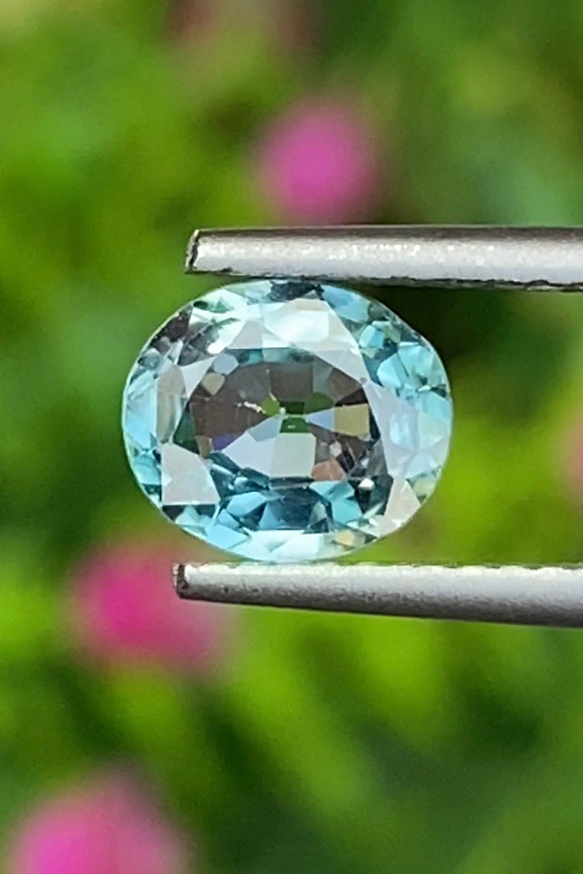 พลอย เพทาย Natural Zircon 1.32 กะรัต (Cts.) พลอยแท้อัญมณีมงคล ประจําวันเกิด เครื่องประดับพลอย