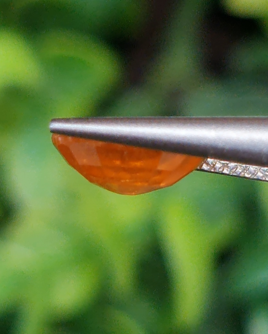 พลอย สเปสซาร์ไทต์ Spessartite Garnet 2.11 กะรัต Cts. พลอยแท้ อัญมณีมงคลประจําวันเกิด เครื่องประดับพลอย