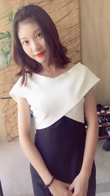 ชุดราตรียาวแบบไหล่ปาดสีทูโทน ทรงเข้ารูป แบบเก๋ (ซิปหลัง)