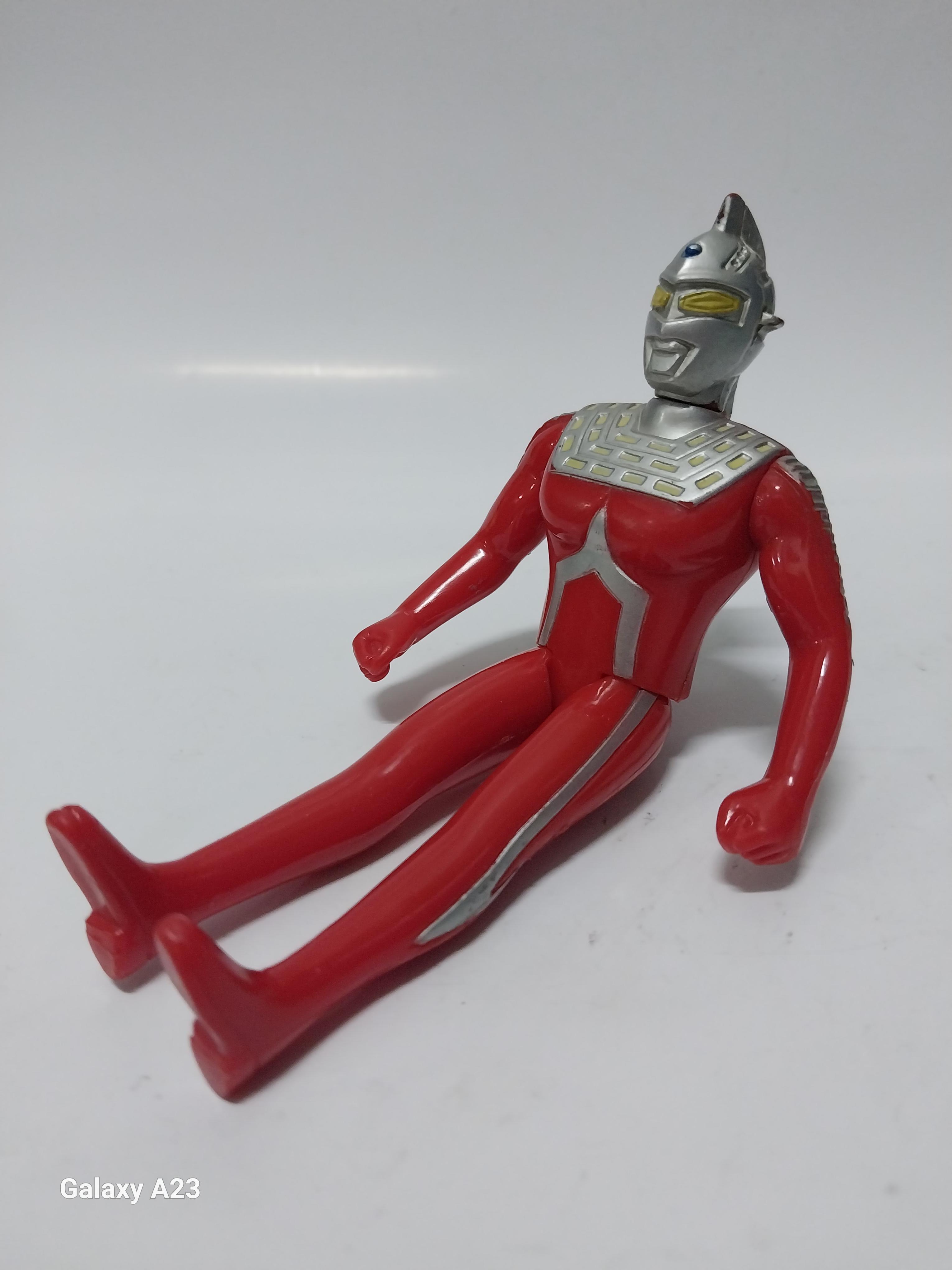 มีหลายภาพ** มีรอยที่ด้านหลังตามภาพ ฟิกเกอร์อุลตร้าเซเว่นยางตันมีจุดขยับ ขนาด 5 นิ้ว งานซึบุราย่า โปร Tsuburaya Pro ไม่หลวม