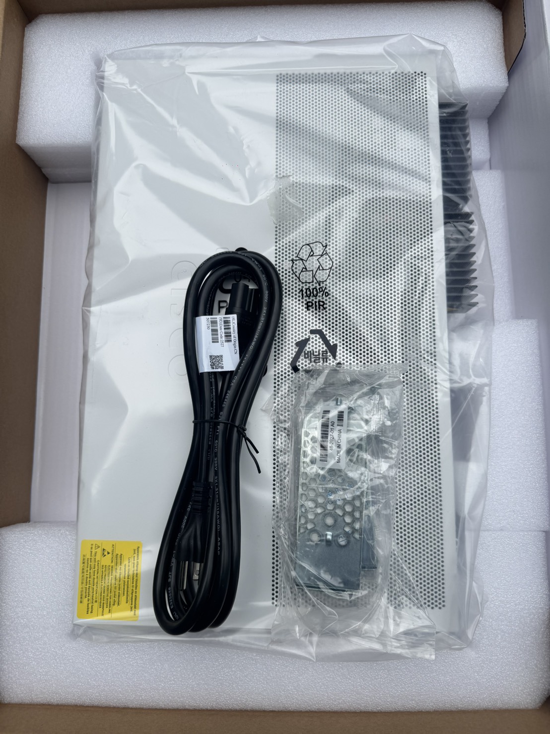Switch C1300-24P-4G Cisco Catalyst 1300 24-port GE PoE 4x1G SFP ของใหม่