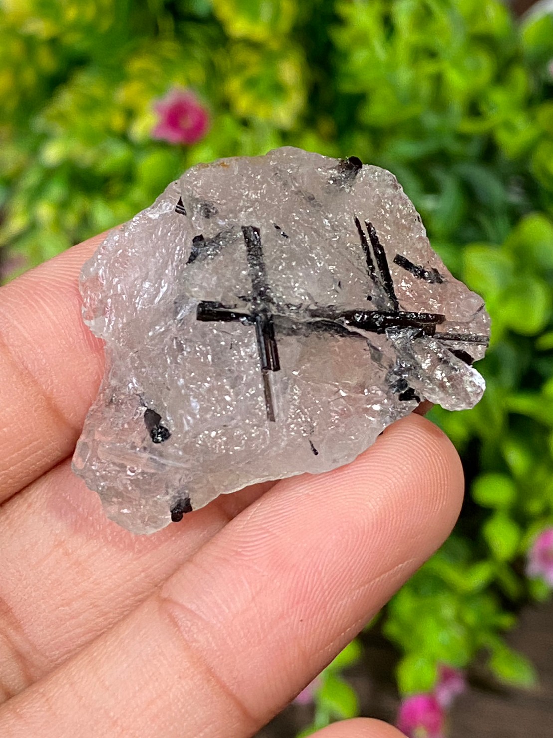 ก้อน ไหมดำ ควอตซ์ แก้วขนเหล็ก Black Rutilated Quartz Rough 69.94 กะรัต Cts. พลอยแท้ อัญมณีมงคลประจําวันเกิด เครื่องประดับพลอย