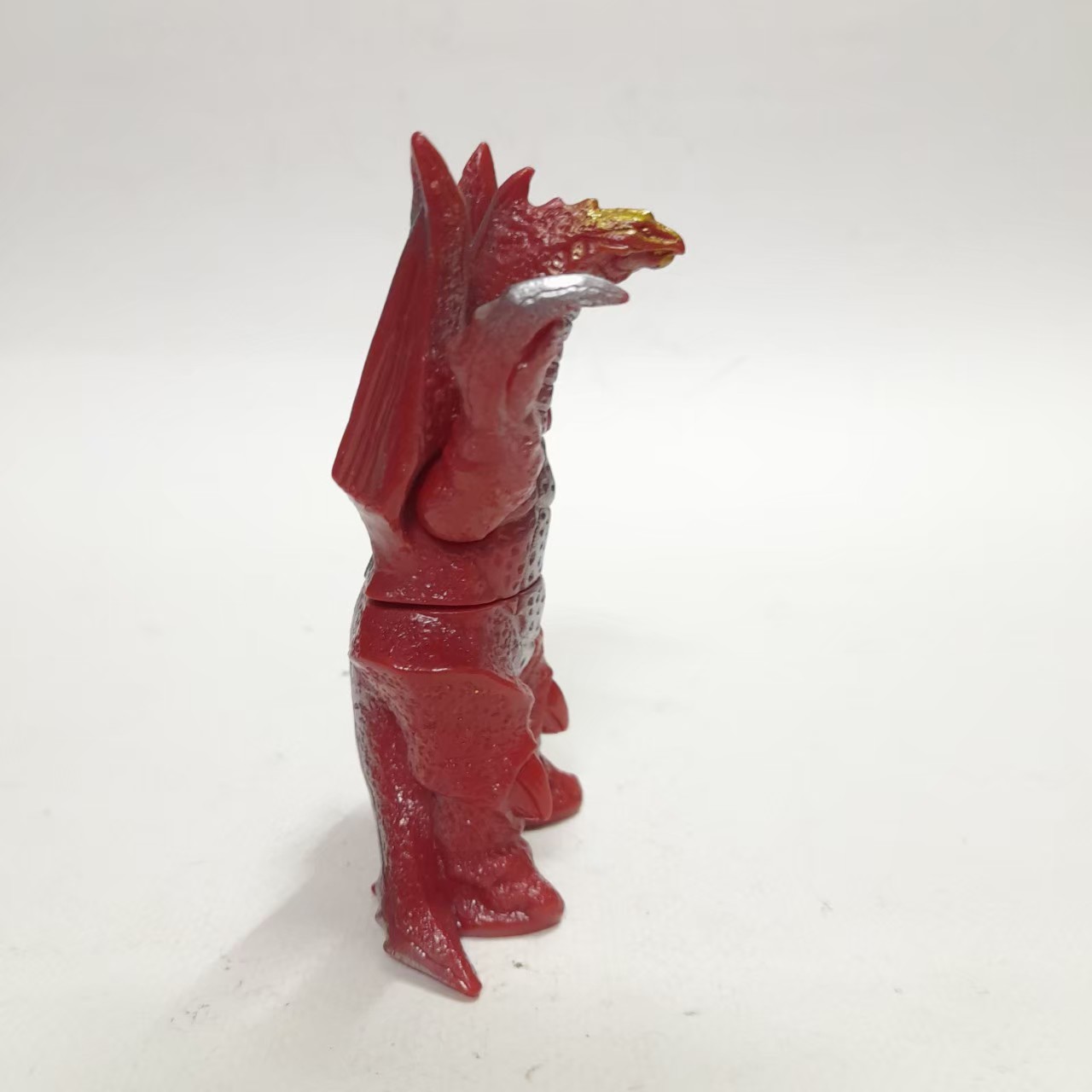 ซอฟ4นิ้ว ขนาดตามรูป สัตว์ประหลาดเมลบา จากอุลตร้าแมน ทีก้า มือสองสภาพดีมีรอยบ้าง