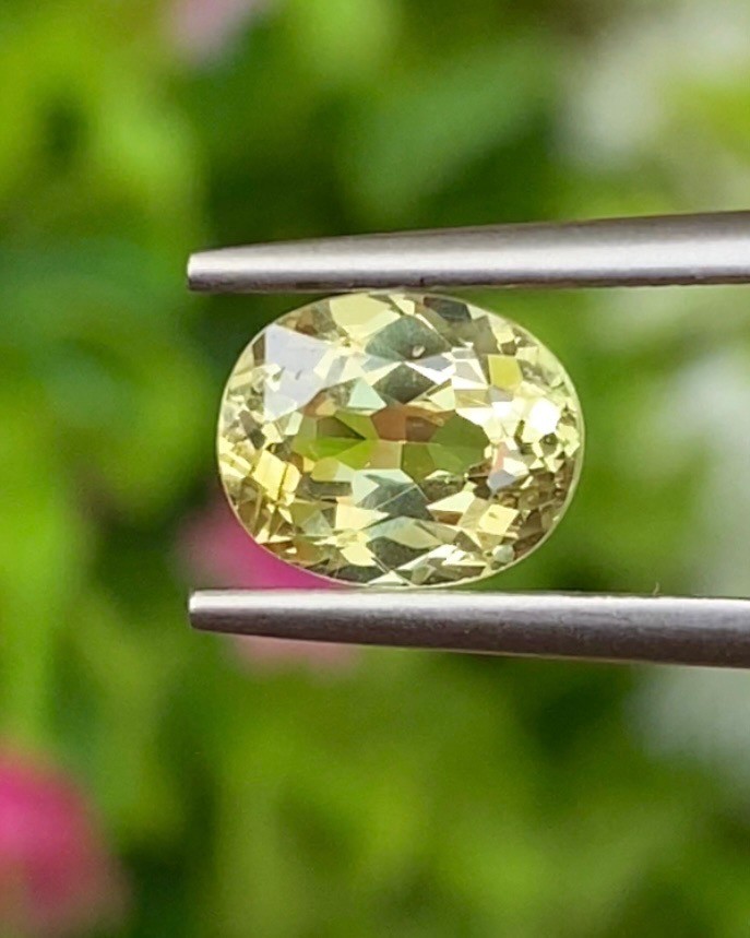 พลอย คริโซเบริล (Chrysoberyl) 1.48 กะรัต (Cts.) พลอยแท้ อัญมณีมงคลประจําวันเกิด เครื่องประดับพลอย