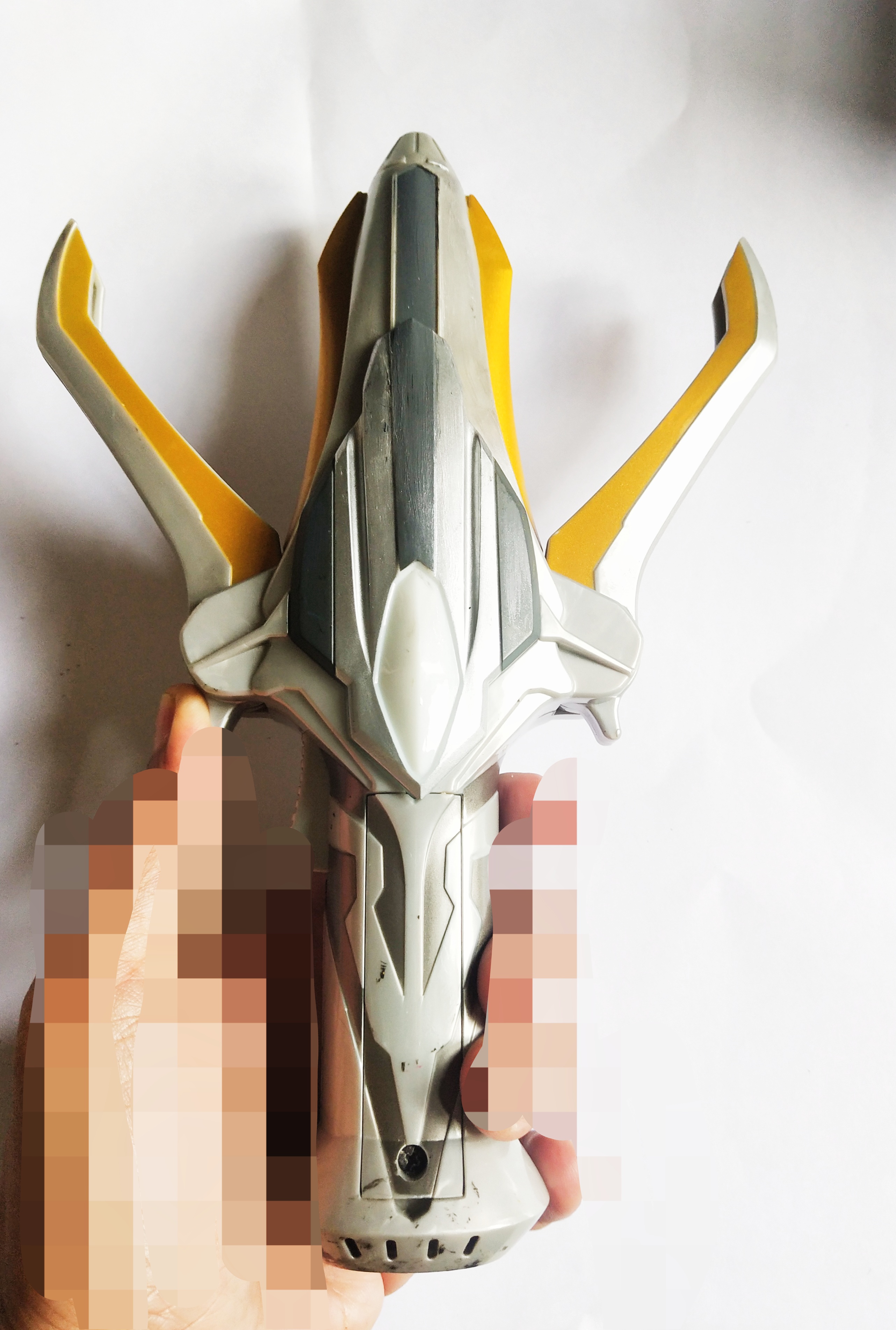 มีหลายภาพ ,**ซ่อมสีบางส่วน ,สีถลอกบางจุด ,Dx อุปกรณ์แปลงร่าง กิงกะสปาร์ค ของอุลตร้าแมนกิงกะ มีไฟ มีเสียง กลไกปกติ มีตำหนิตามภาพ