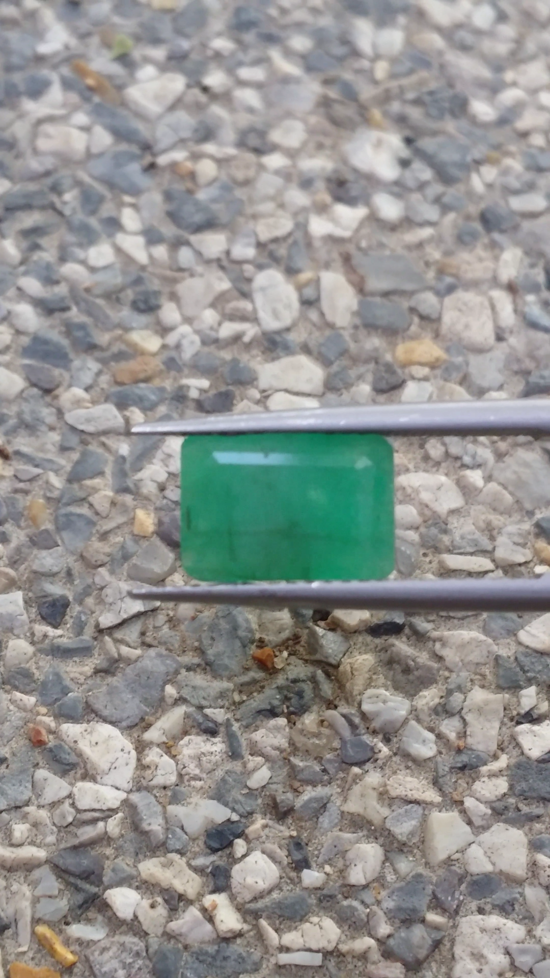 พลอย มรกต Natural Emerald 祖母绿 แซมเบีย 2.25 กะรัต (Cts.克拉)