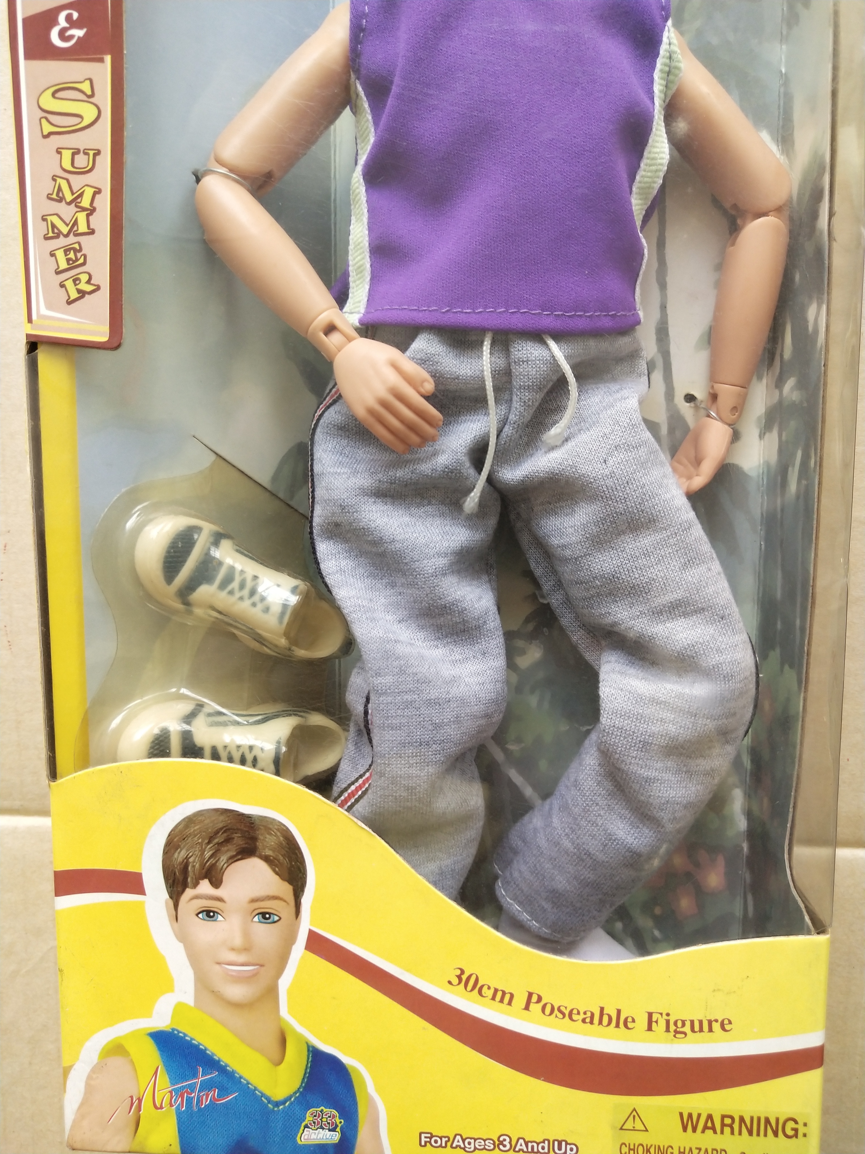 งานเก่า ของสะสมในแพ็ค ตุ๊กตามีข้อต่อ ผู้ชาย ขนาด 30 ซม. สวมชุดกีฬา , มี กว่า 20 ข้อต่อ, เอวหมุนได้