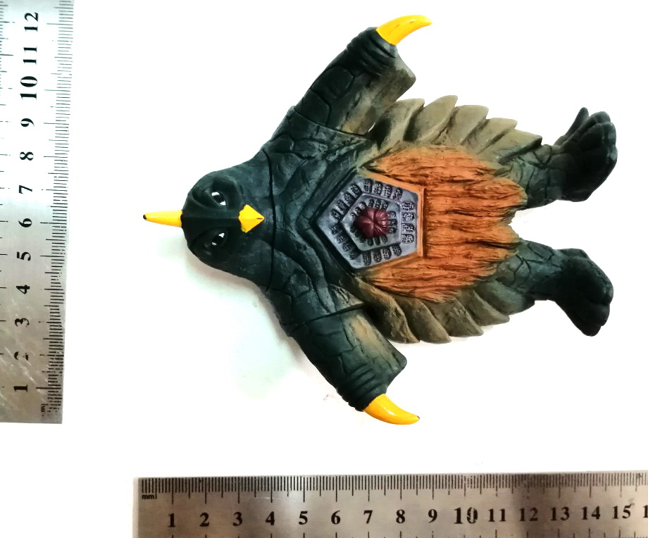 ซอฟ5นิ้ว ไคจูสปาร์คดอล ชุดbandai kaiju 500 สัตว์ประหลาด เบมสตาร์ จากภาพยนตร์ชุด อุลตร้าแมนแจ๊ค ในภาพยนตร์มันช่องท้องที่ดูดพลังได้ และเล็บที่แหลมคมทำร้ายอุลตร้าแมนแจ๊คจนบาดเจ็บได้ ภายหลังอุลตร้าเซเว่น นำอุลตร้าเบรสเลท มาให้ถึงปราบได้ มันเป็นหนึ่งในร่างรวม