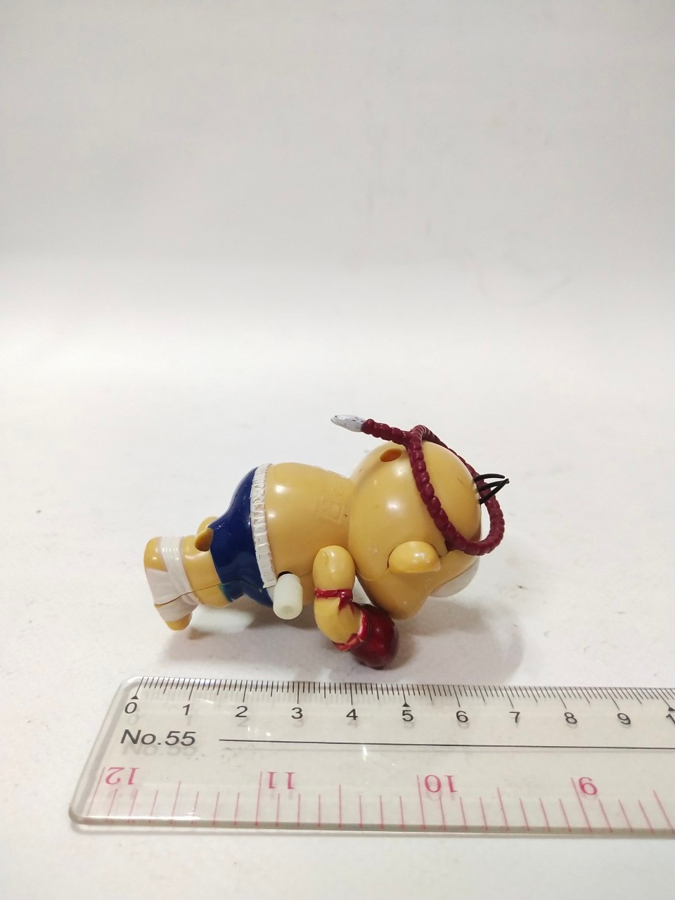 ตุ่นพลาสติก ปังปอน มวยไทย งานเก่าเก็บสะสม มือสองตามสภาพ มีรอยบ้าง