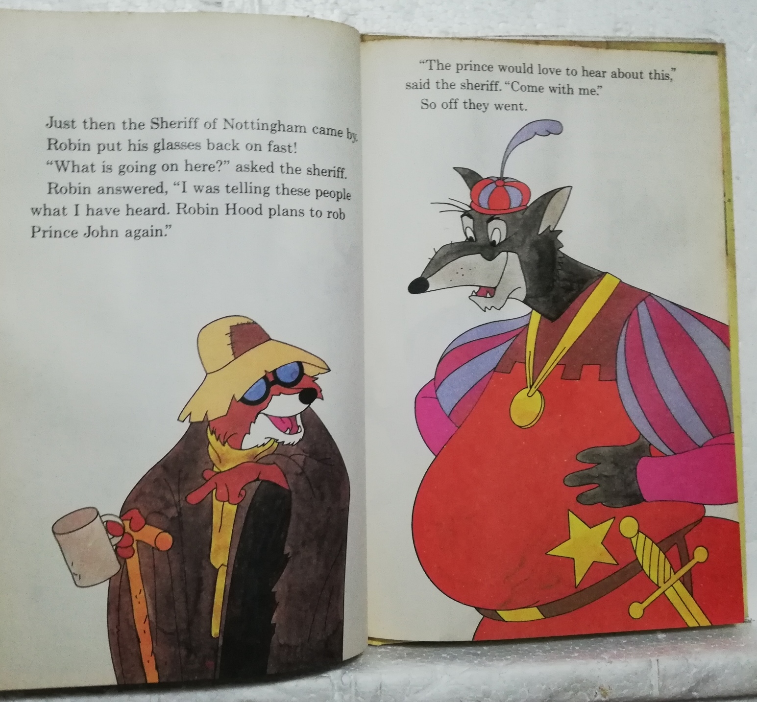 หนังสือนิทานวอลท์ดิสนีย์เก่า ปี 1979 ปกแข็ง ห่อปกพลาสติก มีตำหนิ โปรดตรวจสอบทุกภาพ, โรบินฮู้ด Robin Hood spins gold