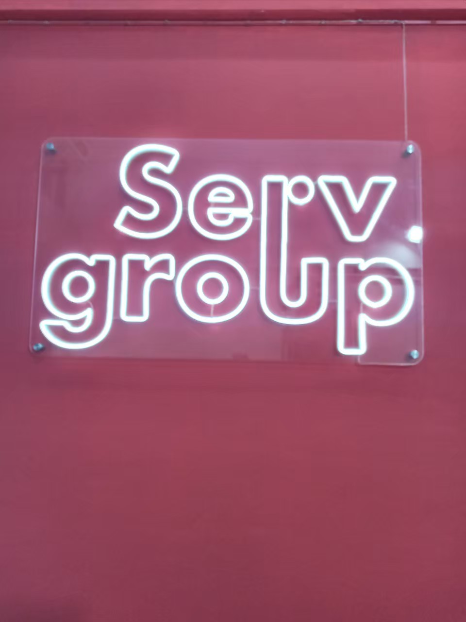 ไฟนีออน เฟค