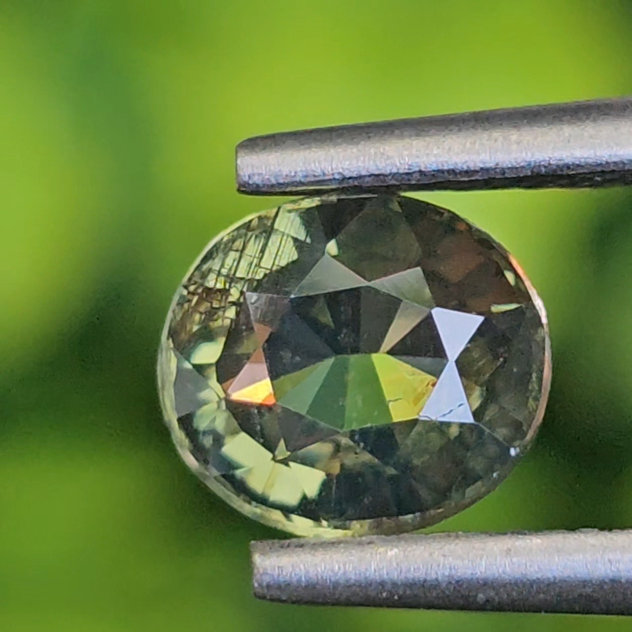 พลอย เพทาย Natural Zircon 1.08 กะรัต (Cts.) ดิบ พลอยแท้อัญมณีมงคล ประจําวันเกิด เครื่องประดับพลอย