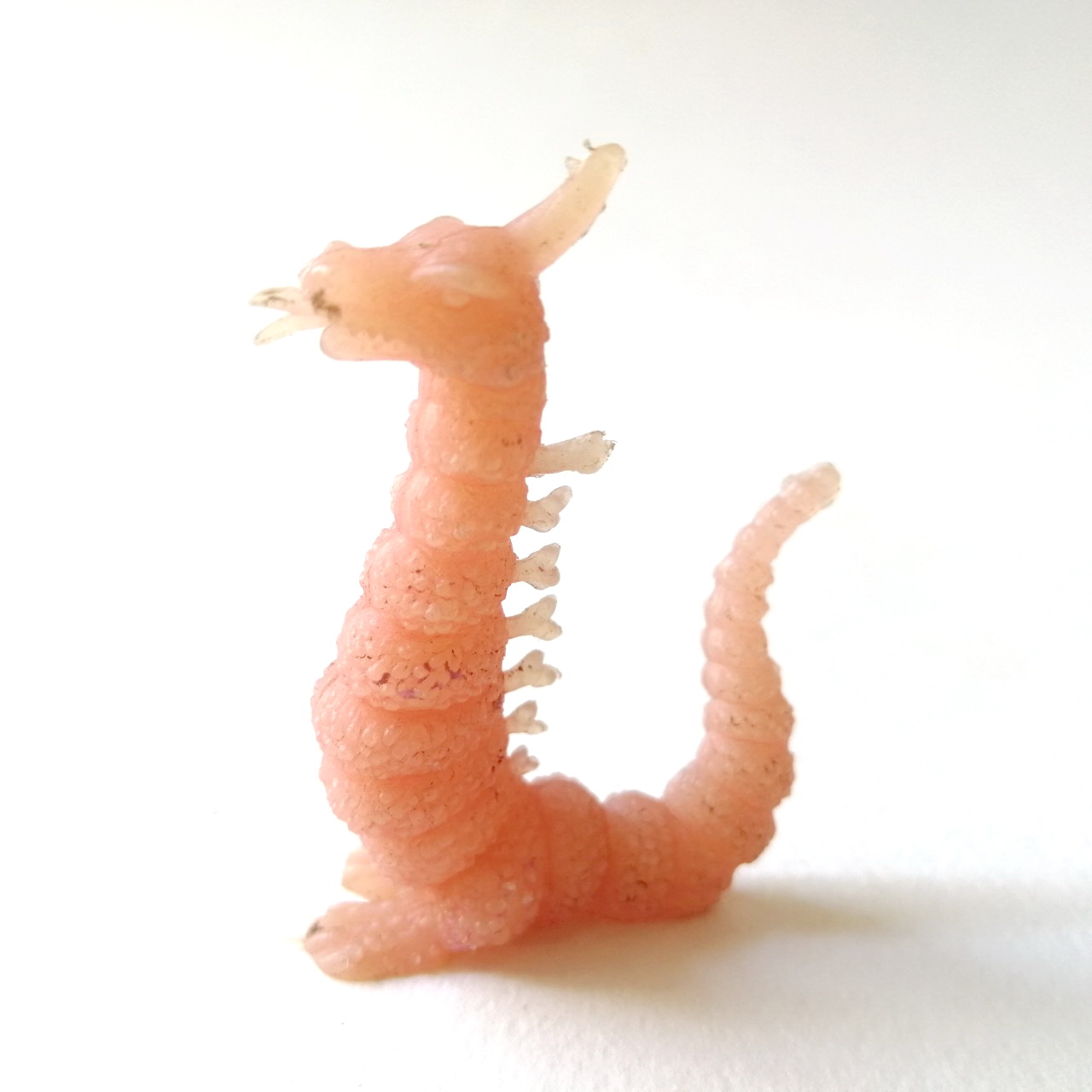 ตุ๊กตุ่นแอ๊นท์ถุงถั่ว สัตว์ประหลาด ขนาด 2.5 นิ้ว สีชมพู เหมือนมังกรแลบลิ้น งานเก่าหายาก สภาพดี