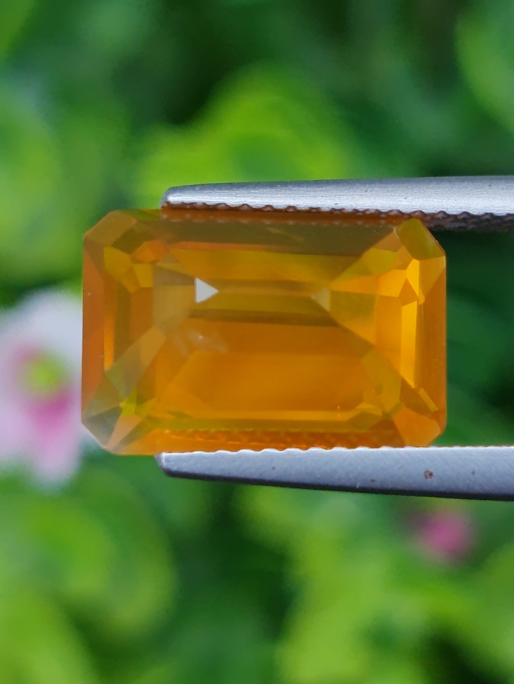 พลอย ไฟร์ โอปอล Fire Opal 4.33 กะรัต (Cts.) พลอยแท้ อัญมณีมงคลประจําวันเกิด เครื่องประดับพลอย