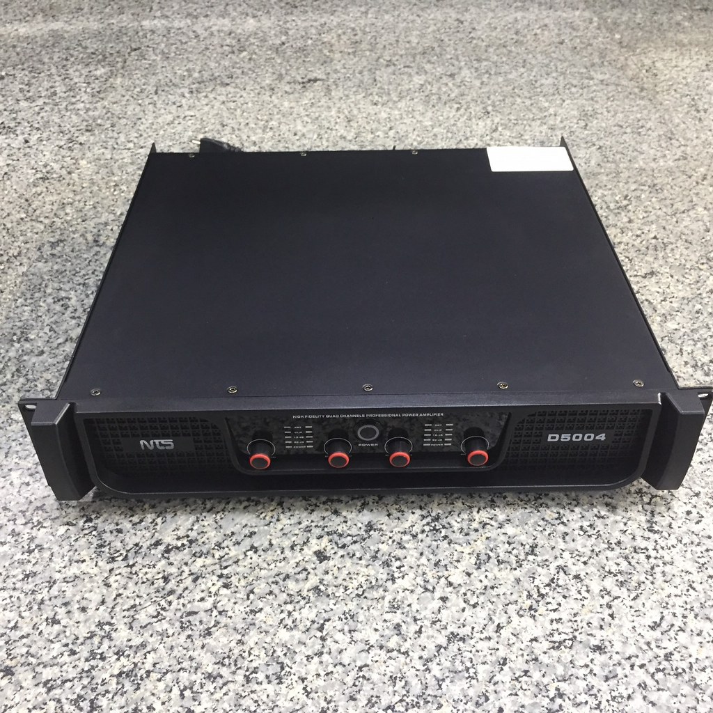 NTS D-5004 poweramp