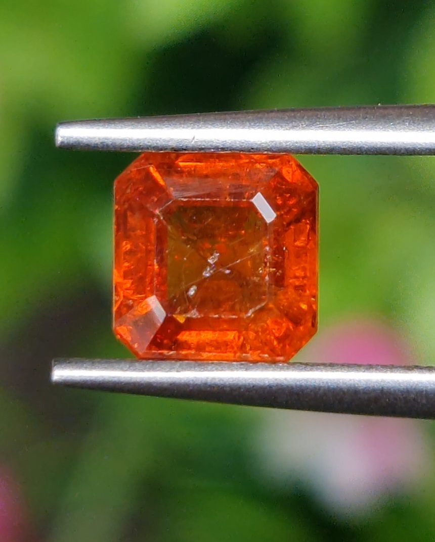 พลอย สเปสซาร์ไทต์ Spessartite Garnet 1.57 กะรัต Cts. พลอยแท้ อัญมณีมงคลประจําวันเกิด เครื่องประดับพลอย