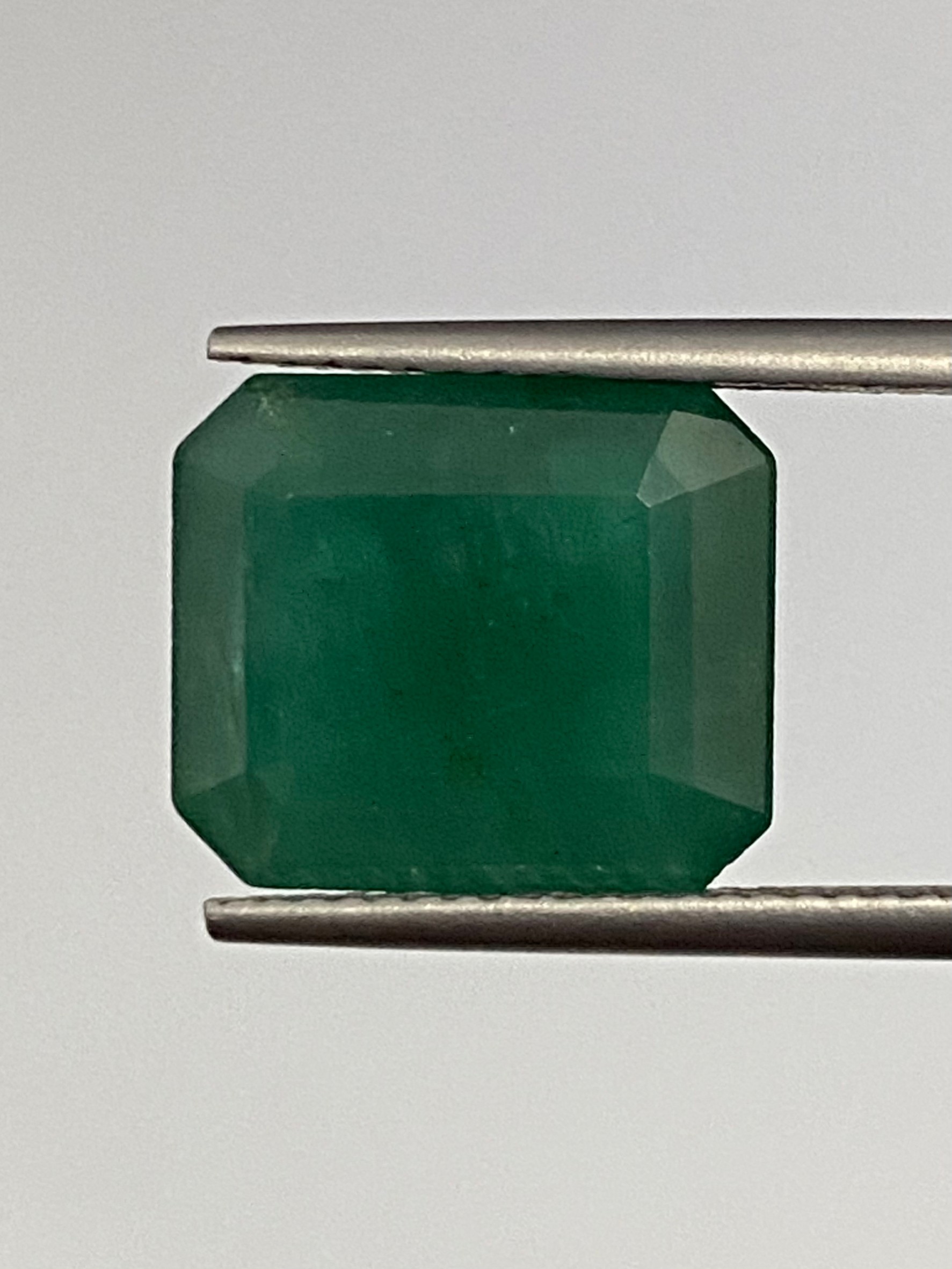 พลอย มรกต Natural Emerald แซมเบีย 7.00 กะรัต (Cts.) พลอยแท้ อัญมณีมงคลประจําวันเกิด เครื่องประดับพลอย