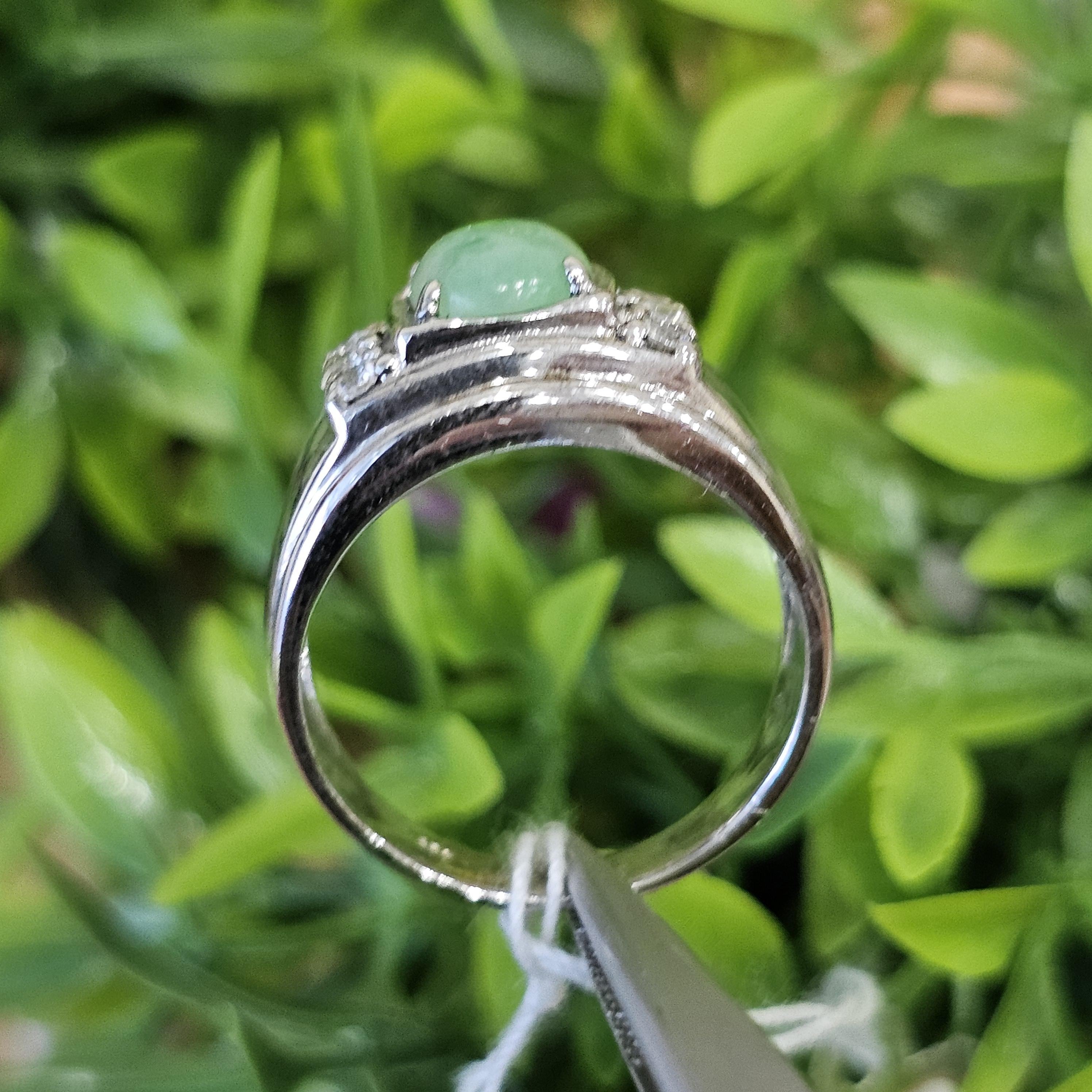 หยก พม่า แท้ Jade แหวนหยก (jadeite Ring) Size 60 ดิบ ไม่ผ่านการปรับปรุง (Type A) พม่า (Myanmar)