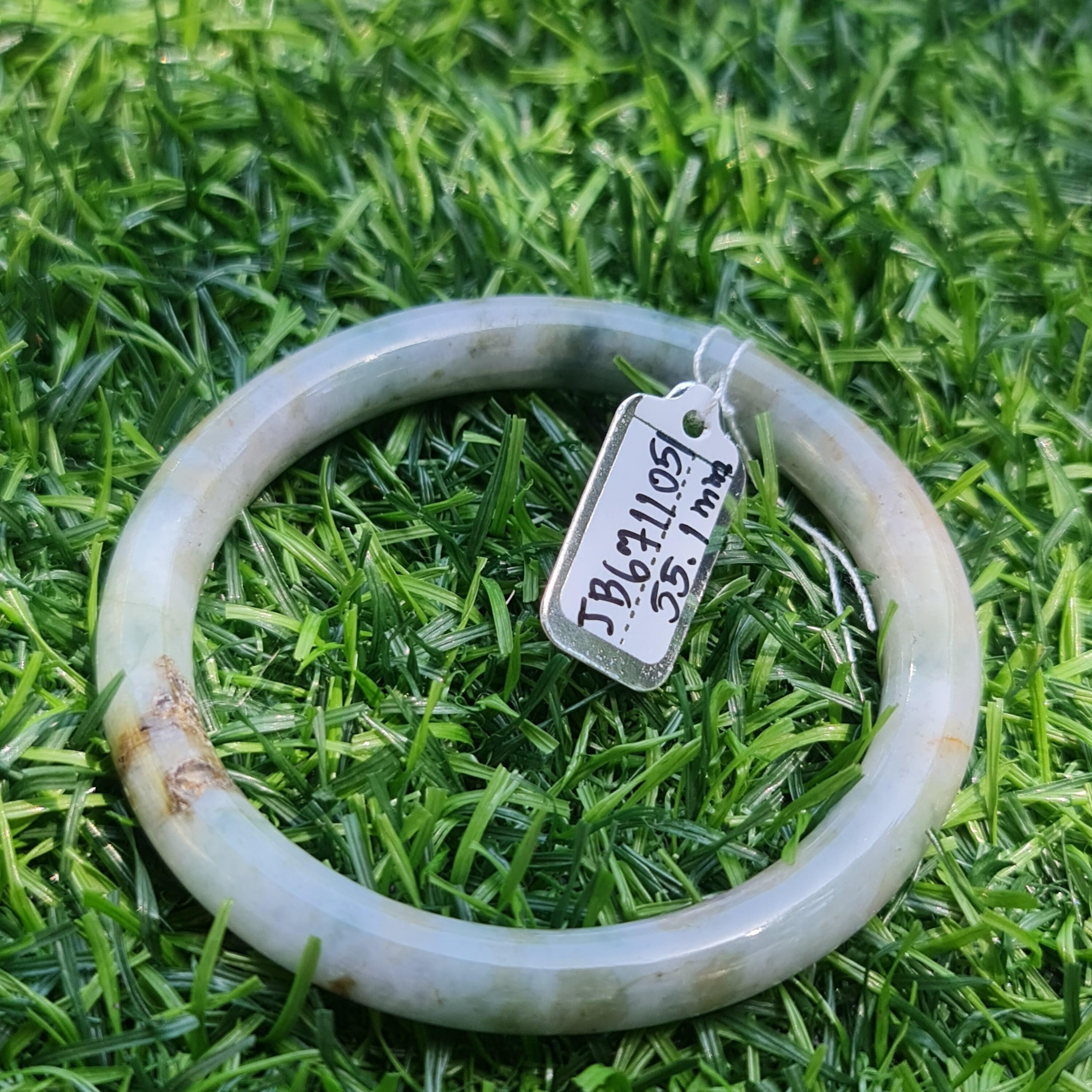 JB671105 หยก พม่า แท้ Jade กำไลหยก (Jadeite bracelet) พม่า (Myanmar) 55.1 มม.