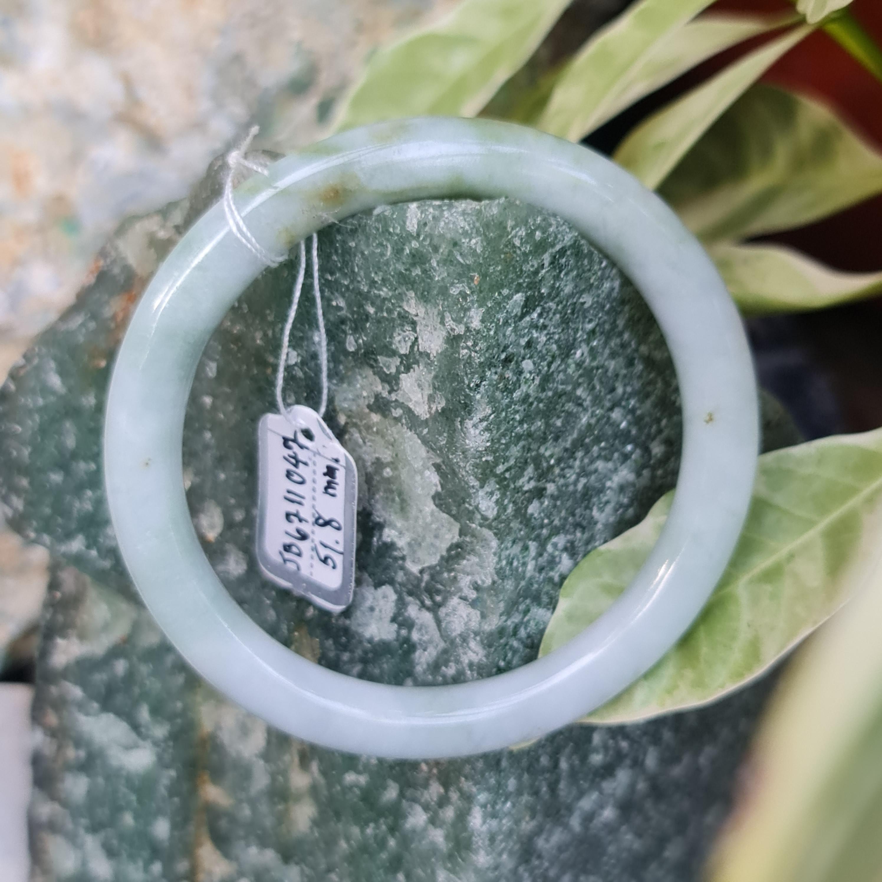 JB6711047 หยก พม่า แท้ Jade กำไลหยก 51.8 มม. (Jadeite bracelet) พม่า (Myanmar)