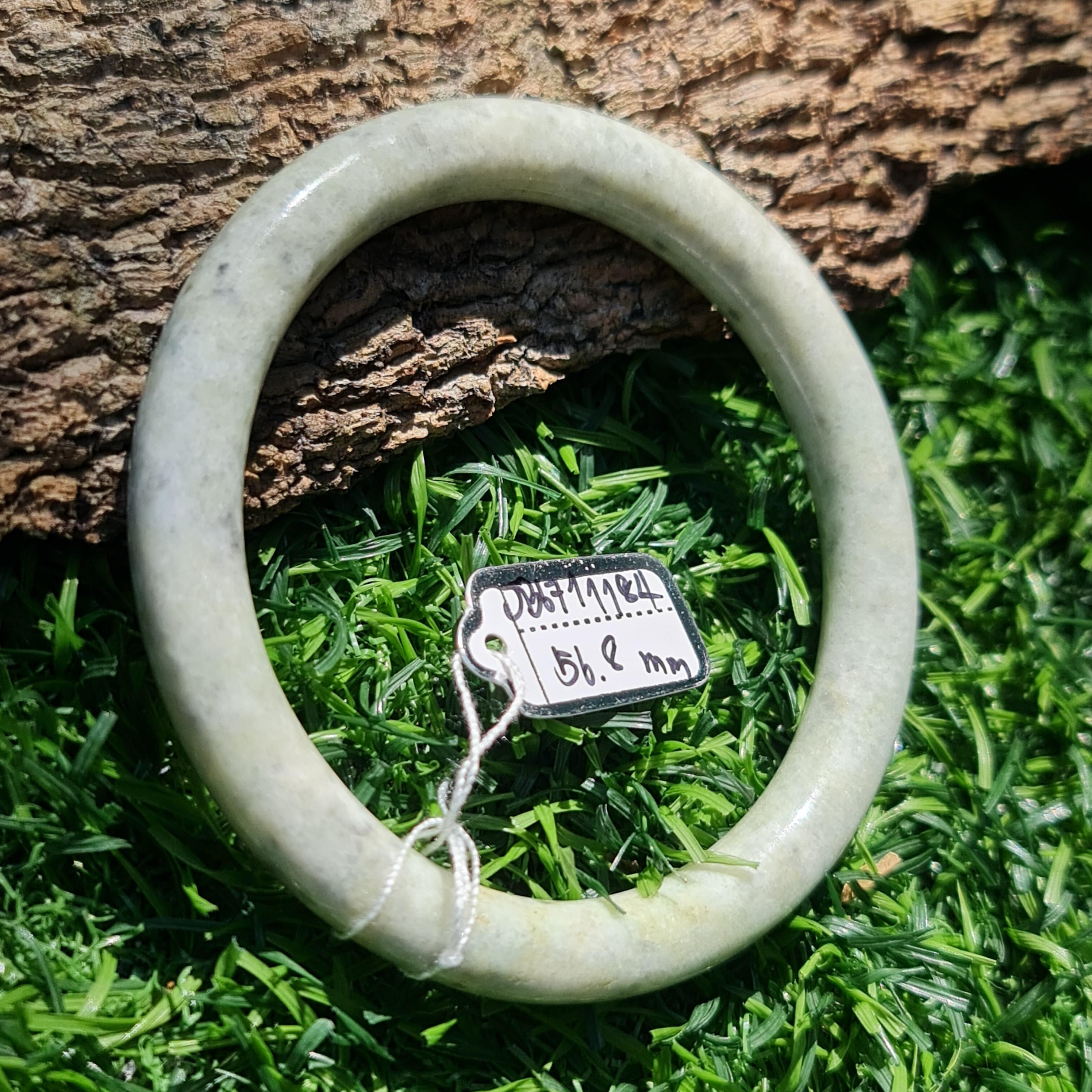 JB6711184 หยก พม่า แท้ Jade กำไลหยก 56.8 มม. (Jadeite bracelet) พม่า (Myanmar)