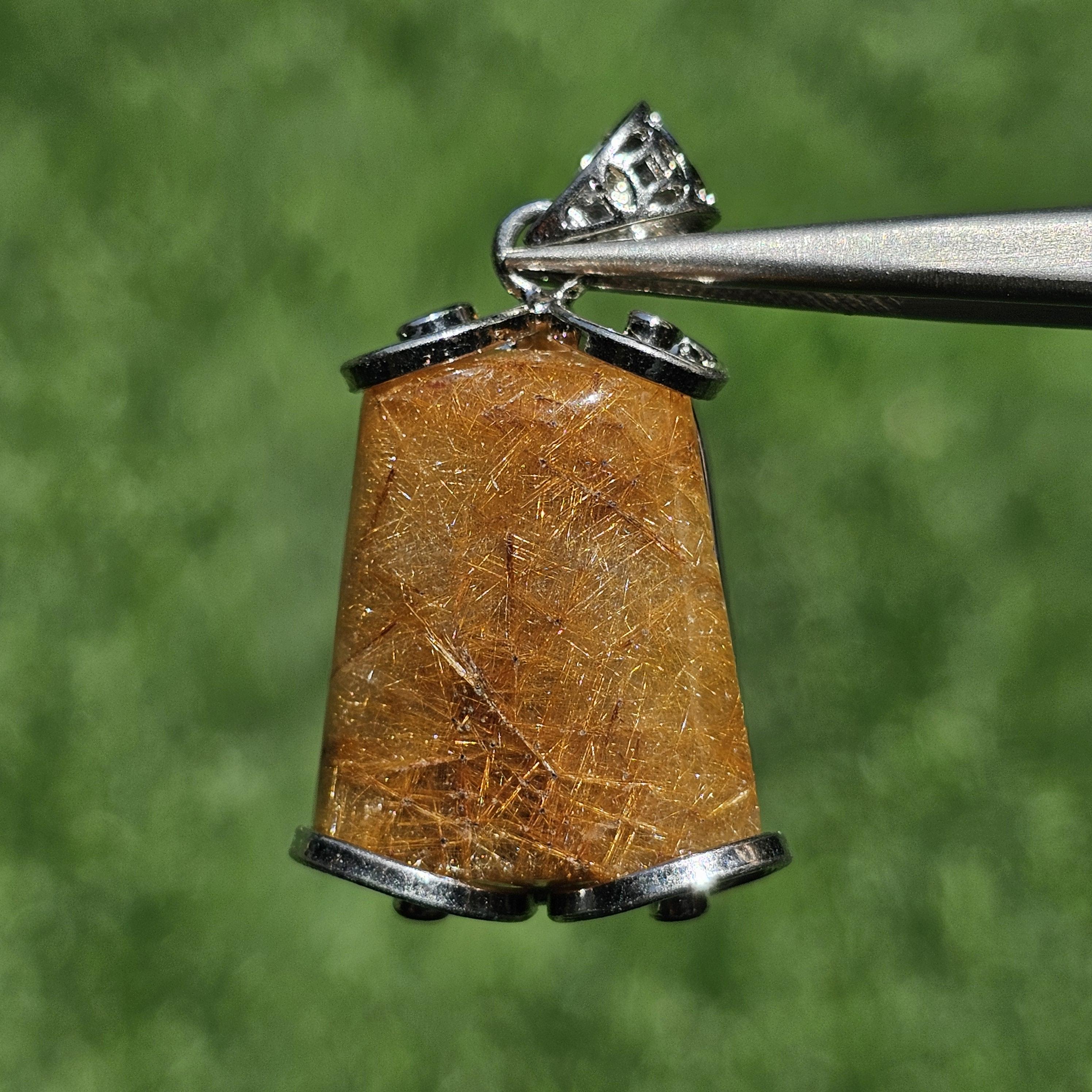 จี้ไหมทอง (Golden Rutilated Quartz) 49.77 กะรัต Cts. พลอยแท้ อัญมณีมงคลประจําวันเกิด เครื่องประดับพลอย