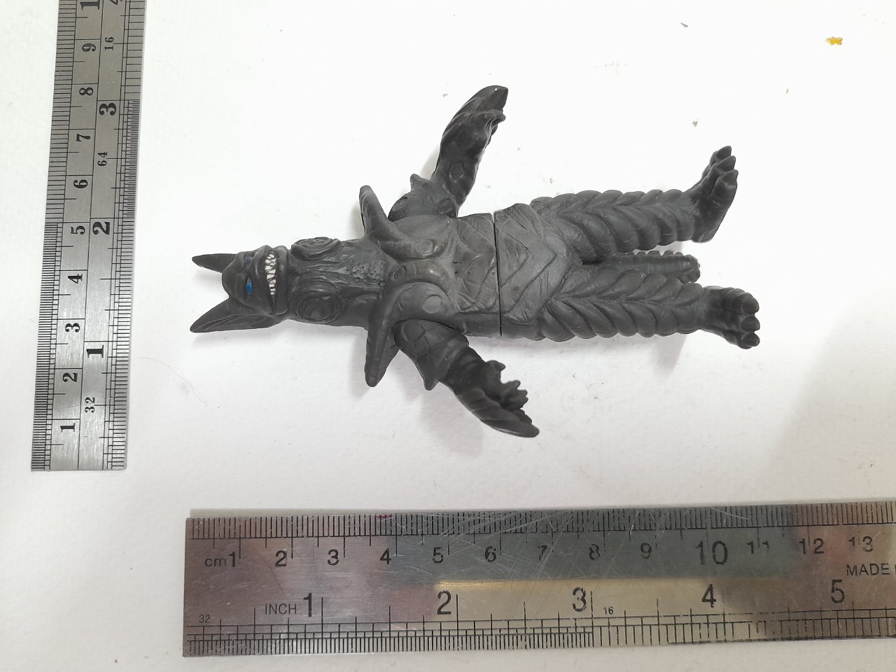 ซอฟ 4 - 4.5 นิ้ว สัตว์ประหลาดโฮ จากอุลตร้าแมน 80 มือสอง สภาพดี มีรอยบ้าง ค่อนข้างหายาก