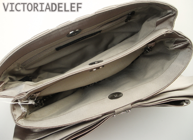 พร้อมส่ง Evening Clutch กระเป๋าออกงาน VictoriaDelef ผ้าซาติน จับเดรป