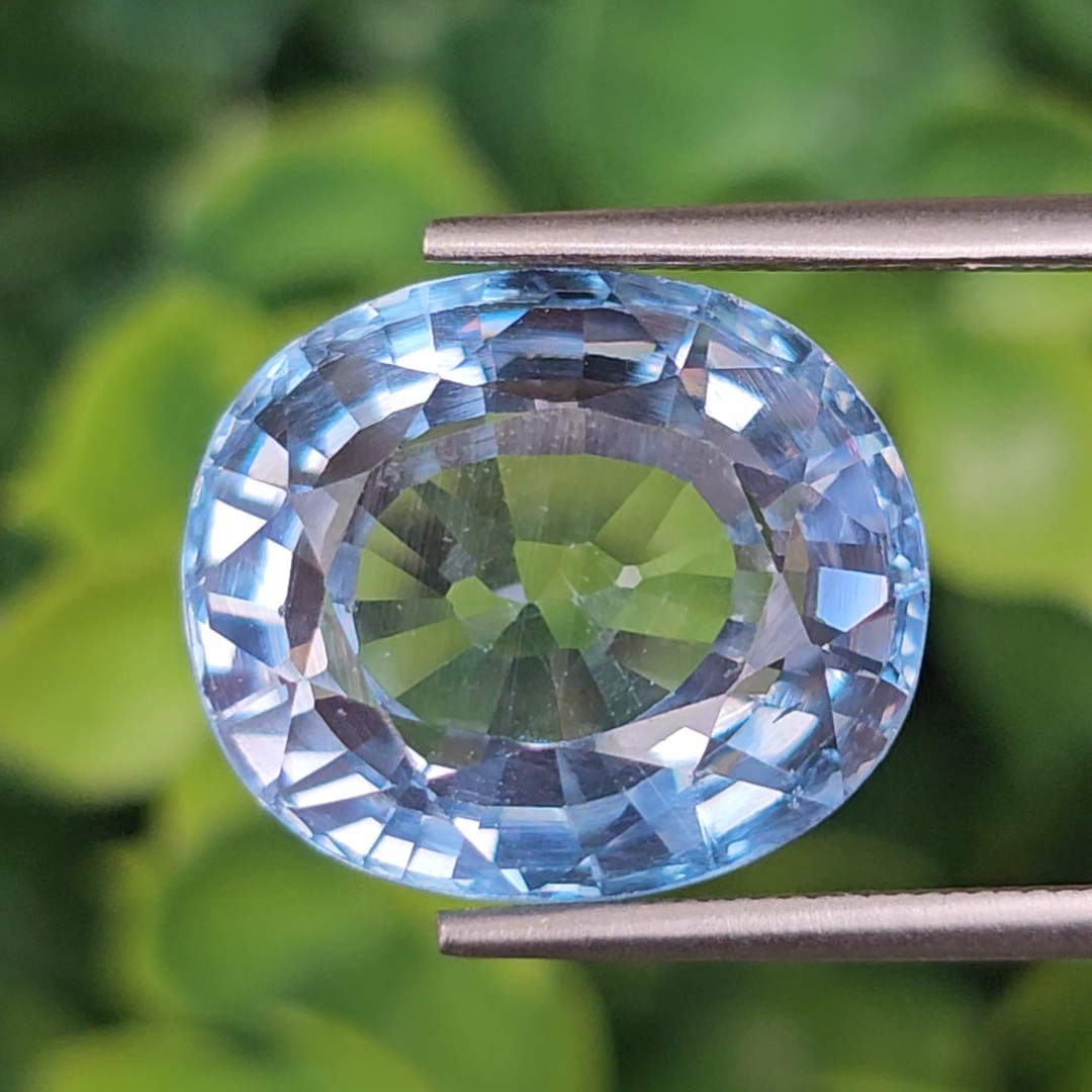 พลอย บลู โทแพซ (Blue Topaz) 17.00 กะรัต (Cts.) พลอยแท้ อัญมณีมงคลประจําวันเกิด เครื่องประดับพลอย