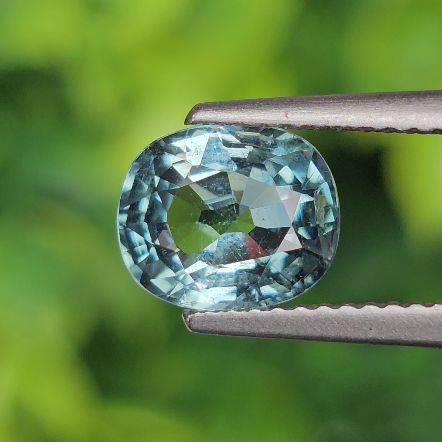 พลอย ทัวร์มาลีน (Tourmaline) 2.02 กะรัต (Cts.) พลอยแท้ อัญมณีมงคลประจําวันเกิด เครื่องประดับพลอย