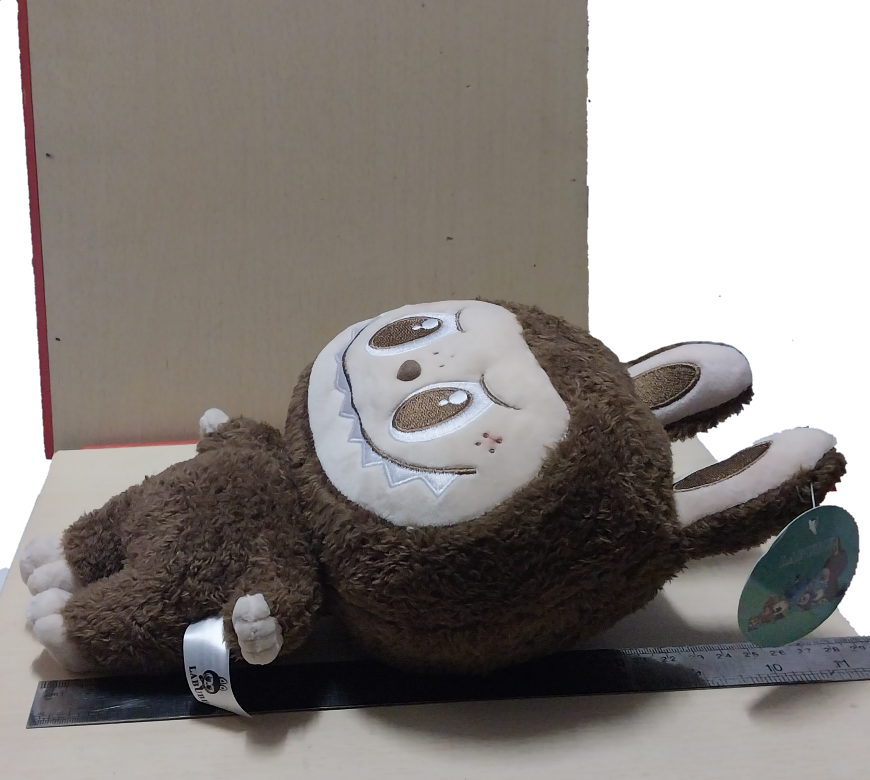 มีหลายภาพ มือ1 ตุ๊กตาขนนุ่มลาบูบู้ ขนาดประมาณ 11 นิ้ว เป็นตุ๊กตาจากตู้คีบ