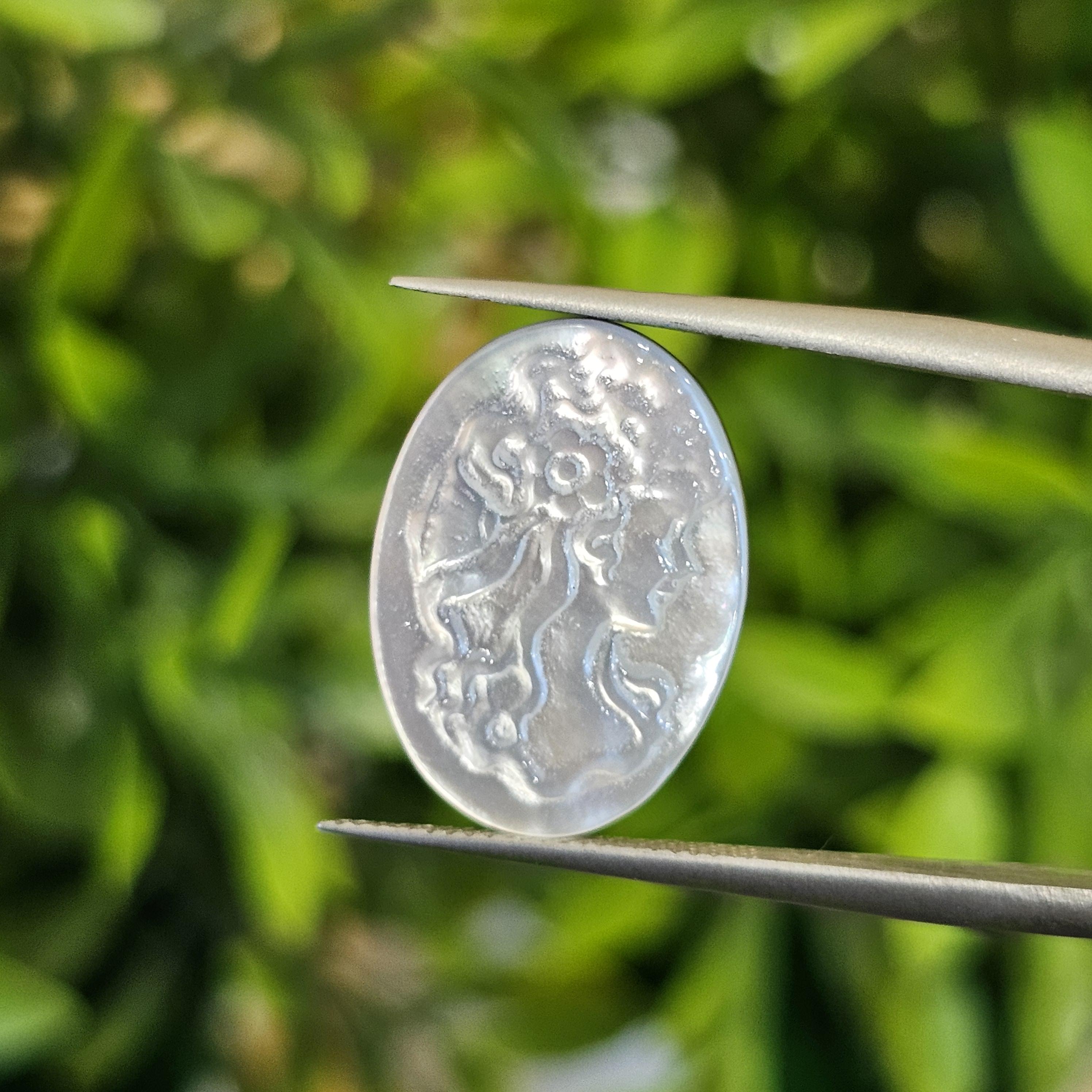 เปลือกหอยมุก แกะสลัก Pearl Shell Carved 3.94 กะรัต (Cts.)