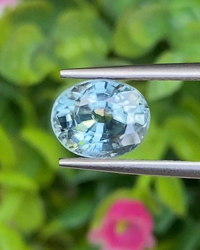พลอย เพทาย (Zircon) 3.55 กะรัต (Cts.) พลอยแท้ อัญมณีมงคลประจําวันเกิด เครื่องประดับพลอย