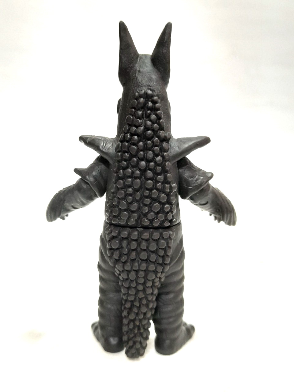 ซอฟ 4 - 4.5 นิ้ว สัตว์ประหลาดโฮ จากอุลตร้าแมน 80 มือสอง สภาพดี มีรอยบ้าง ค่อนข้างหายาก