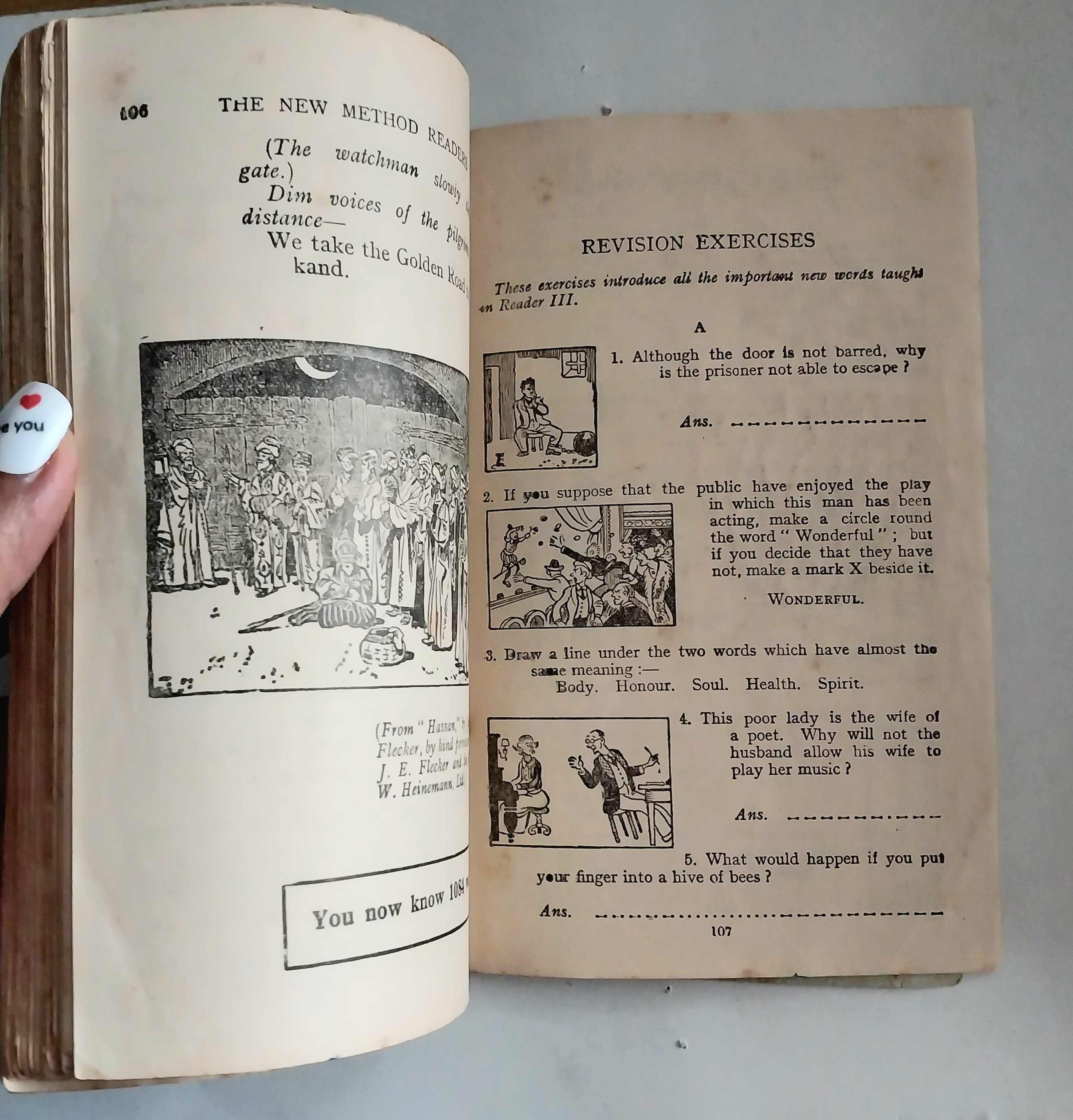 มือ2 ,***มีตำหนิตามภาพ มีเรอยเขียนเป็นระยะๆ หนังสือเรียนเก่า วิชาภาษาอังกฤษ The New Method Readers Reader3, Orient Longmans Ltd. ปี 1956