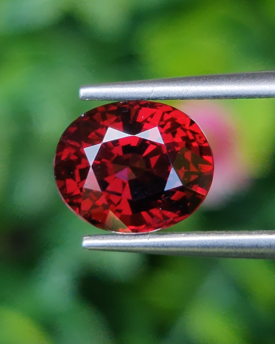 พลอย โรโดไลต์ กาเน็ท Rhodolite Garnet 3.00 กะรัต Cts.พลอยแท้ อัญมณีมงคลประจําวันเกิด เครื่องประดับพลอย