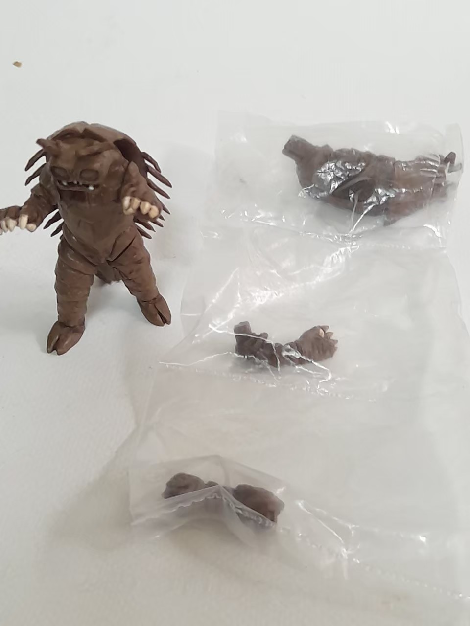 มีหลายภาพ,กาชาปอง มนุษย์ดาว คีร่า จากอุลตร้าแมน ขนาดตามรูป **แกะเช็ค