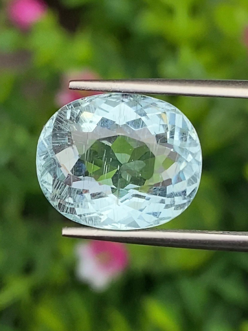 พลอย อความารีน Aquamarine 8.47 กะรัต (Cts.) พลอยแท้ อัญมณีมงคลประจําวันเกิด เครื่องประดับพลอย