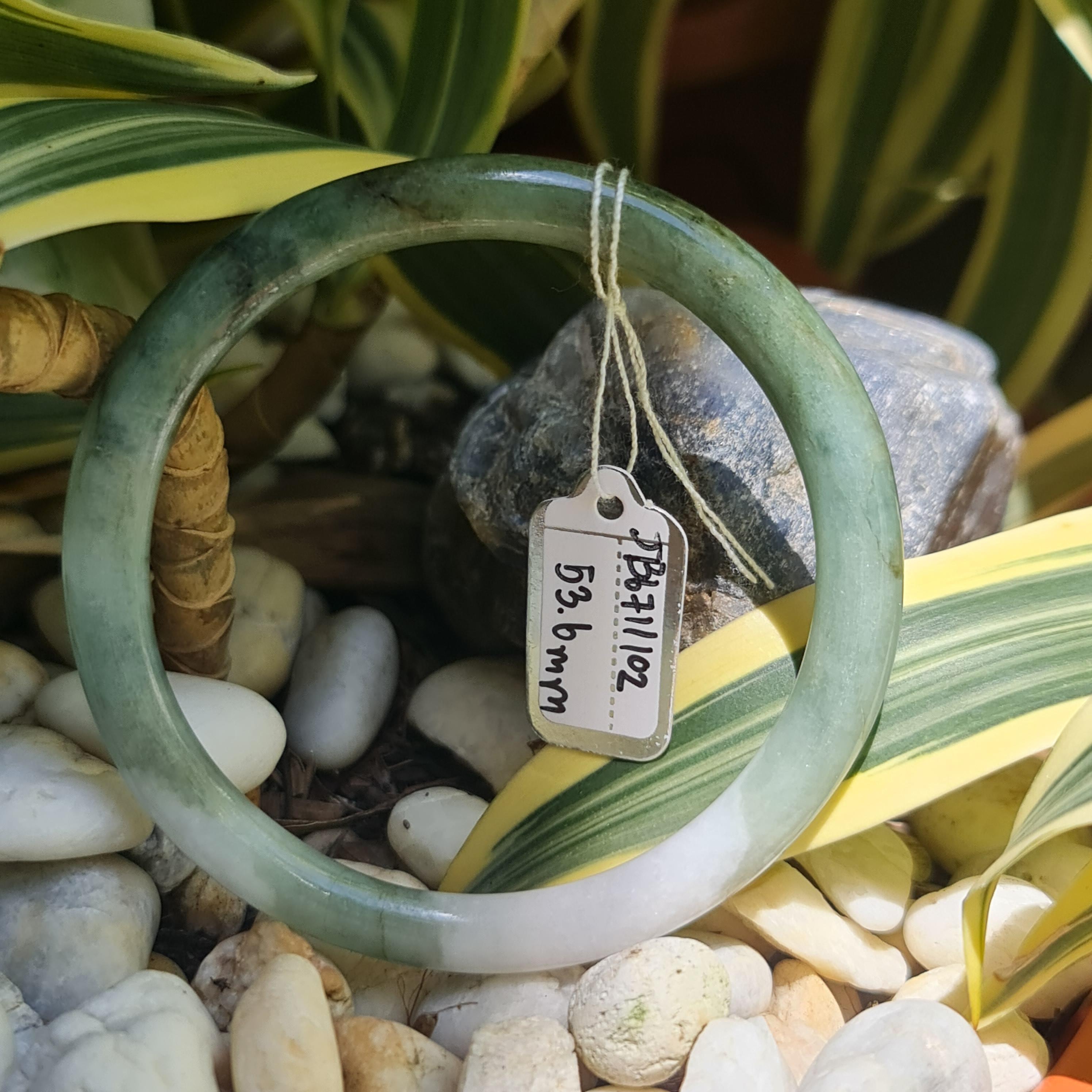 JB6711102 หยก พม่า แท้ Jade กำไลหยก 53.6 มม. (Jadeite bracelet) พม่า (Myanmar)