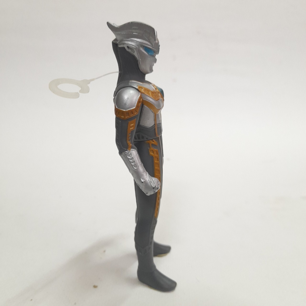 ซอฟ5นิ้ว อุลตร้าแมนซีโร่ ร่างอัลติเมทไชนิ่ง มือสองสภาพดีมีรอยบ้าง