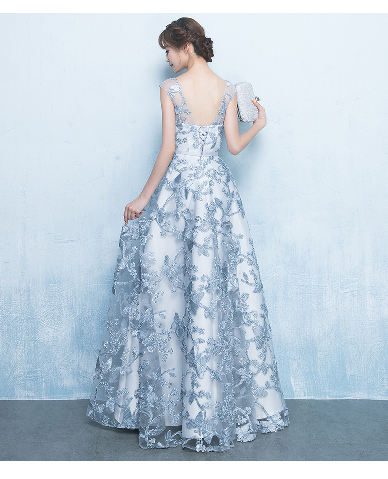 Pre-order ชุดราตรียาวแขนกุด ปักดิ้นเป็นลาย เรียบหรู เชือกผูกหลัง