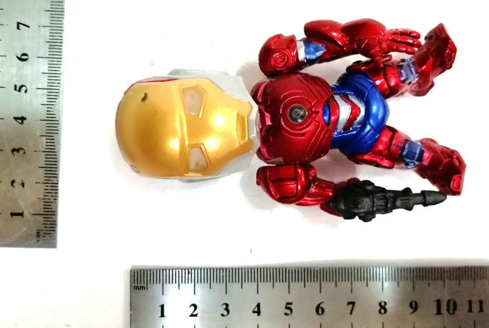 ฟิกเกอร์ SD ไออ้อนแมน งานจีน สูงราวๆ 12 ซม.