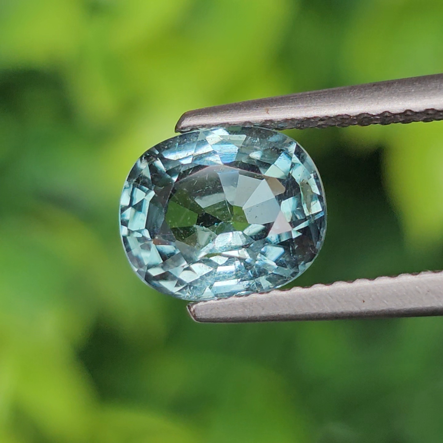 พลอย ทัวร์มาลีน (Tourmaline) 2.02 กะรัต (Cts.) พลอยแท้ อัญมณีมงคลประจําวันเกิด เครื่องประดับพลอย