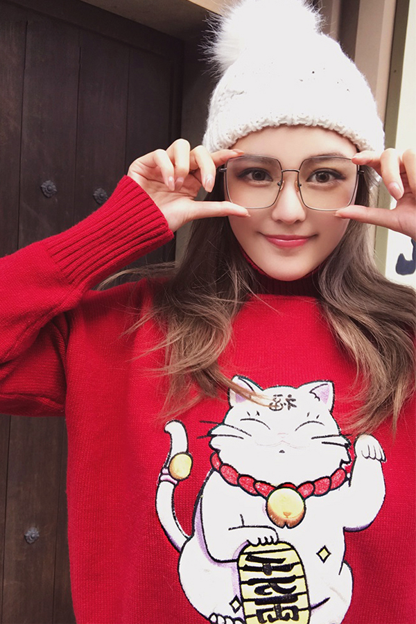 เสื้อไหมพรมคอเต่า แขนยาว ปักผ้ากำมะหยี่ลายแมว (12269B)